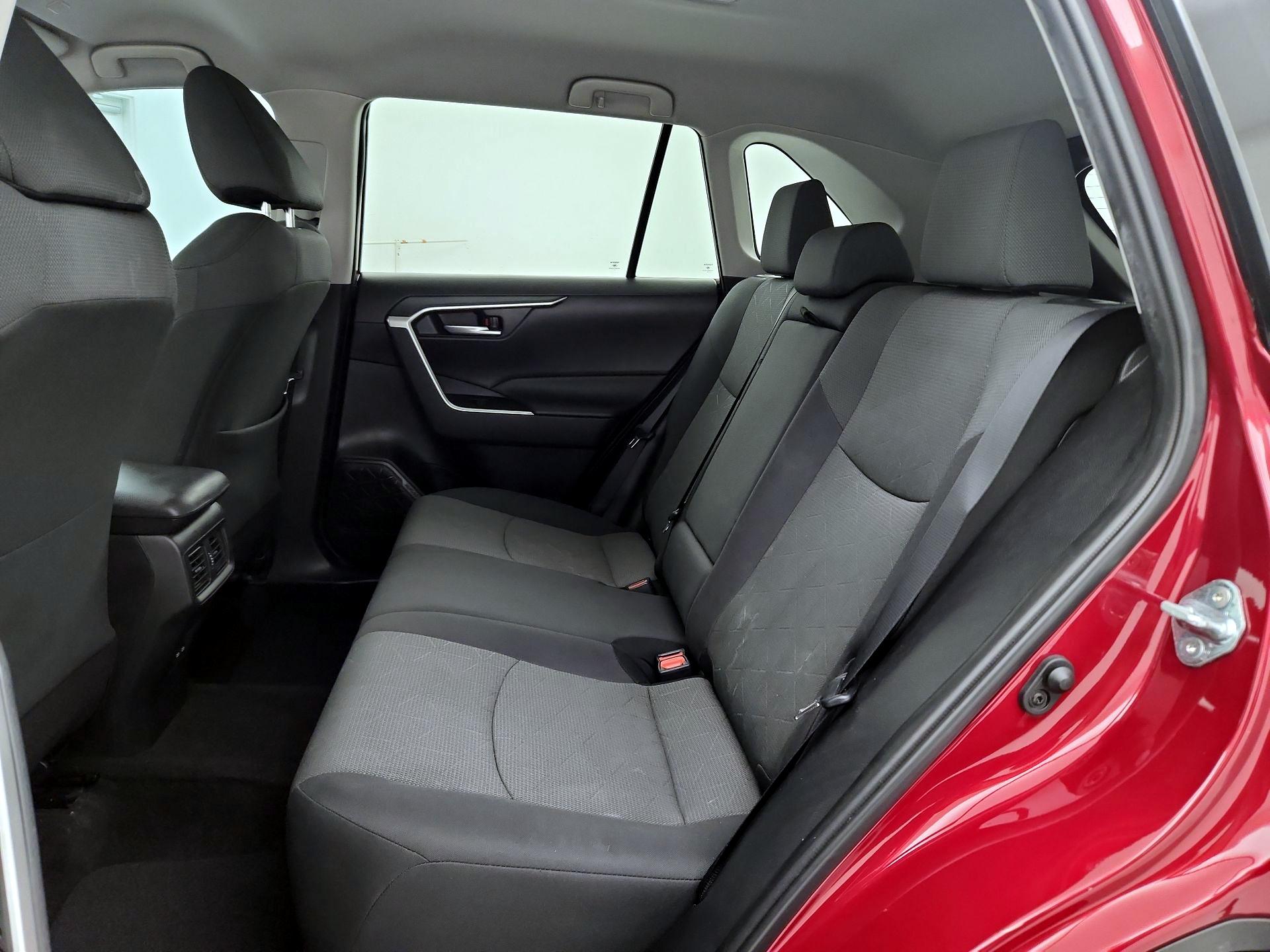 Thumbnail: 2023 Toyota RAV4 - 20