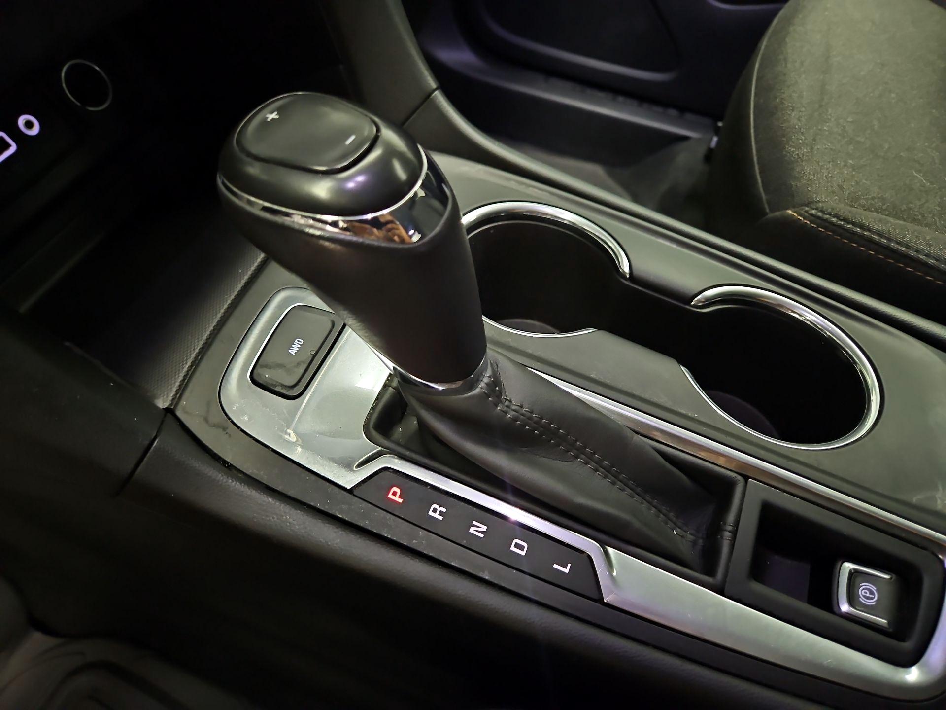 Thumbnail: 2019 Chevrolet Equinox - 17
