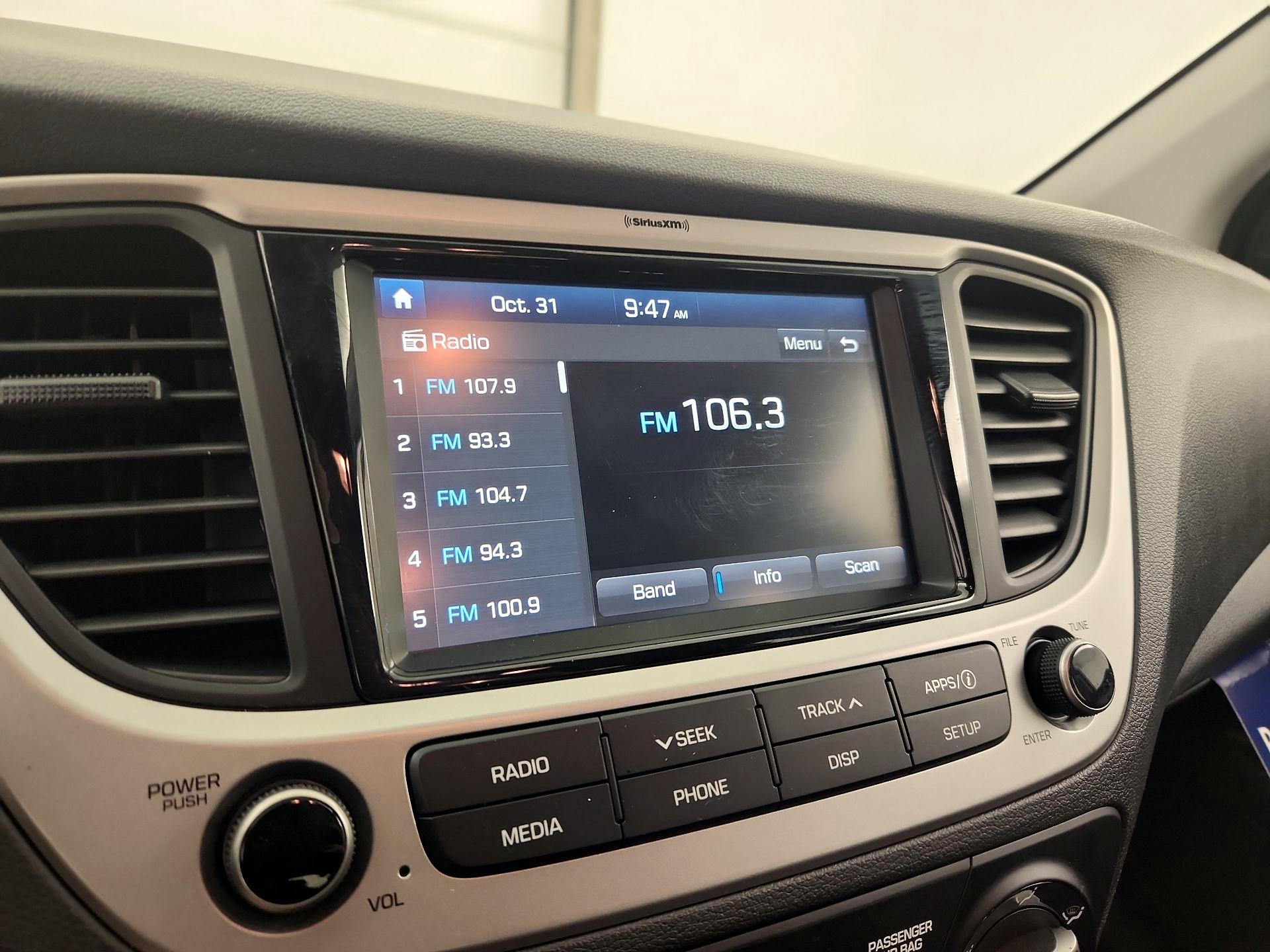 Thumbnail: 2020 Hyundai Accent - 15