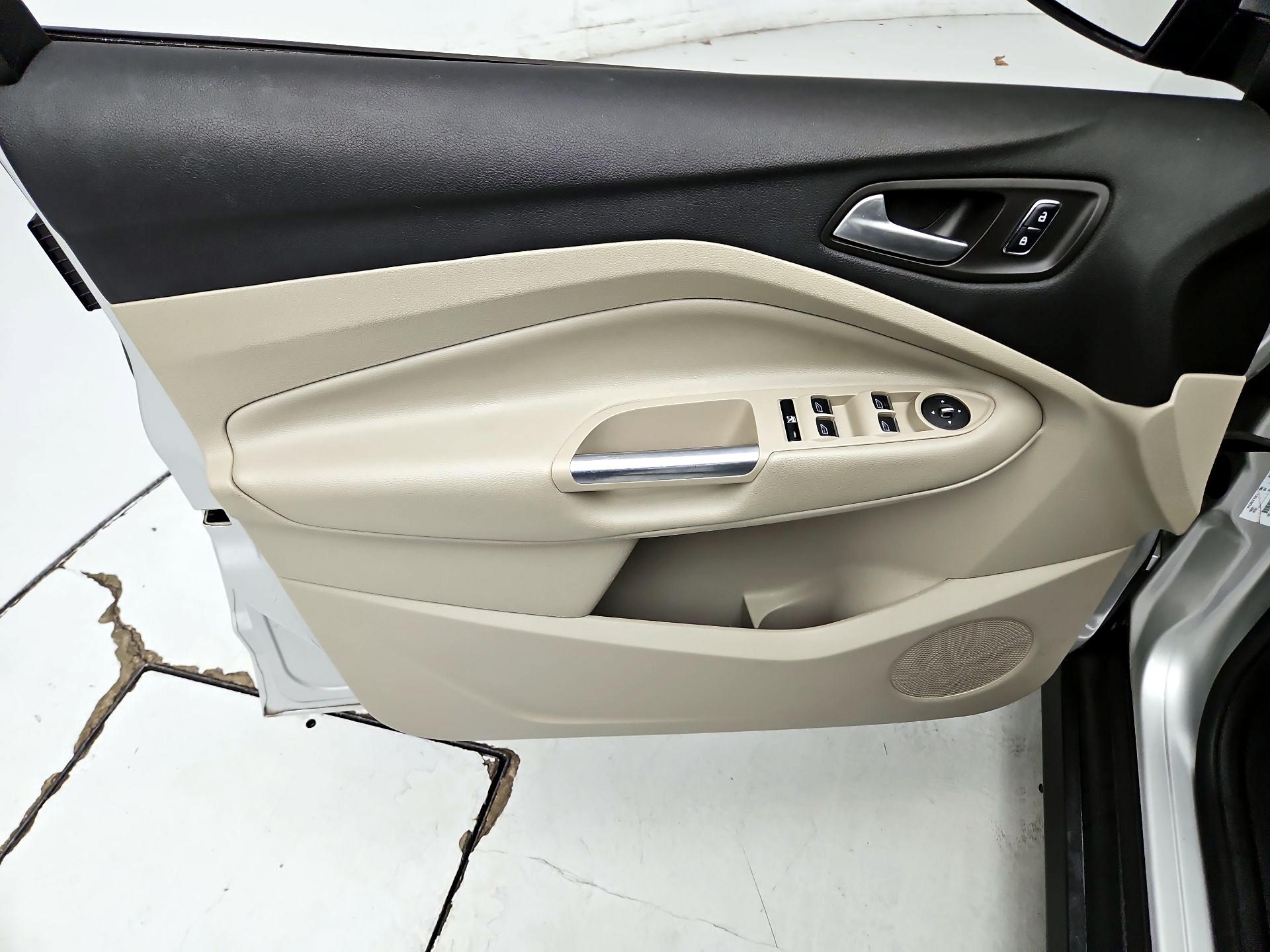 Thumbnail: 2014 Ford C-Max - 12
