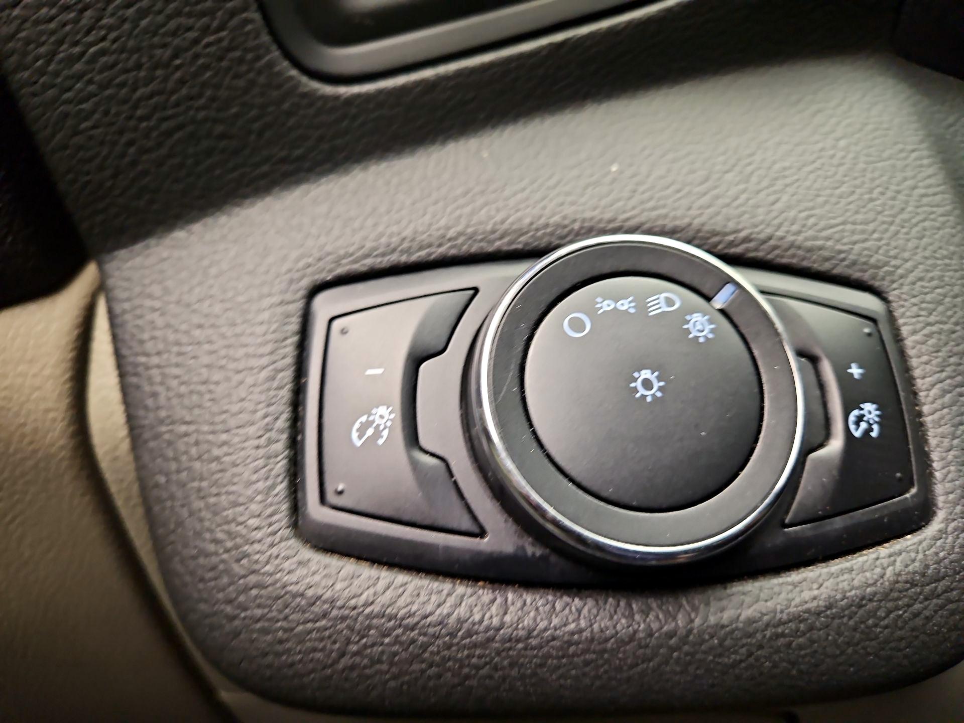 Thumbnail: 2014 Ford C-Max - 13