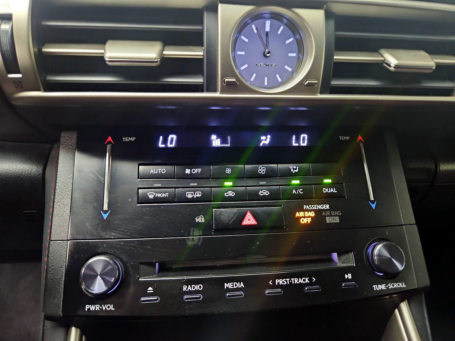 Thumbnail: 2014 Lexus IS - 16