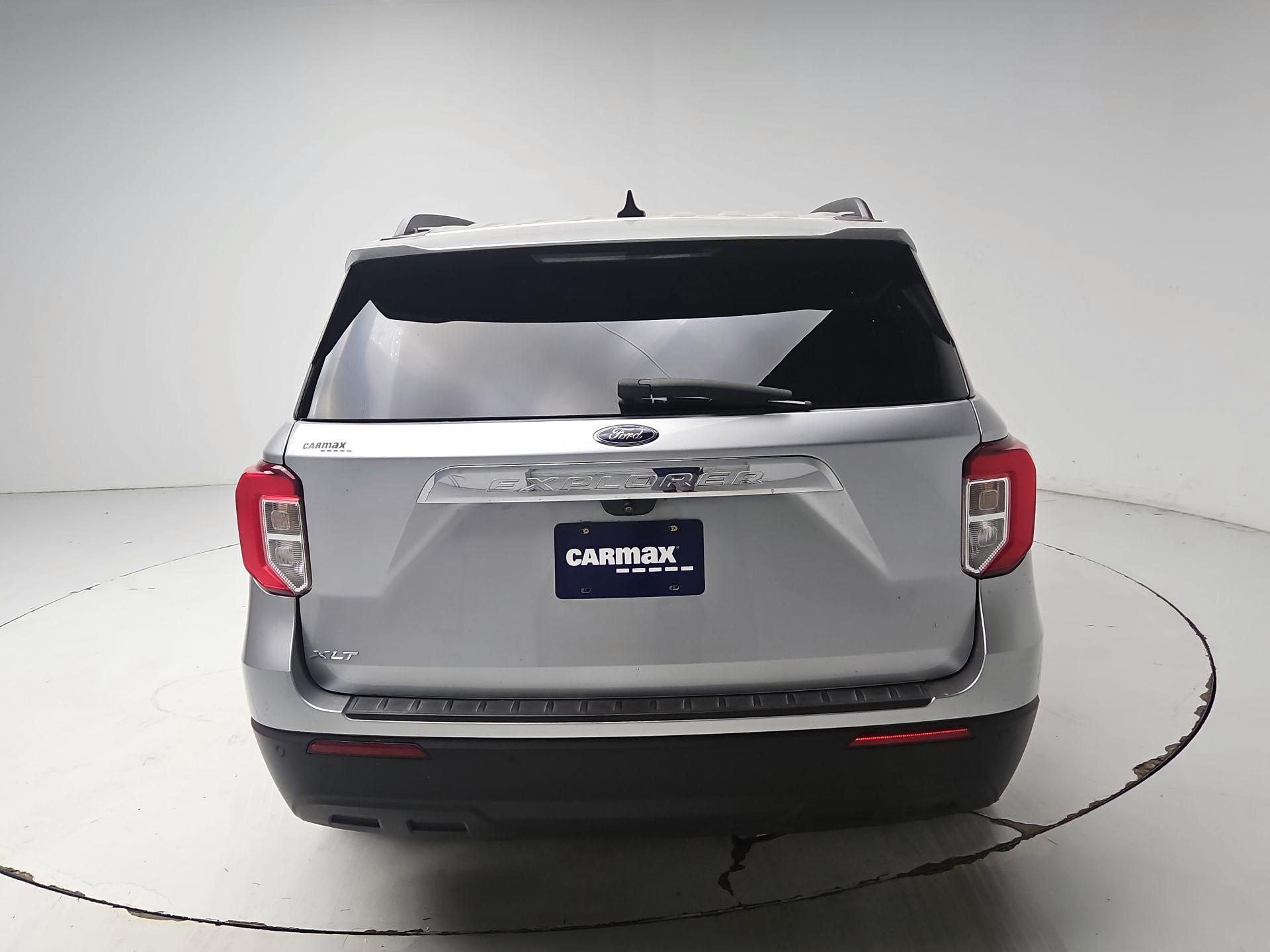Thumbnail: 2021 Ford Explorer - 6