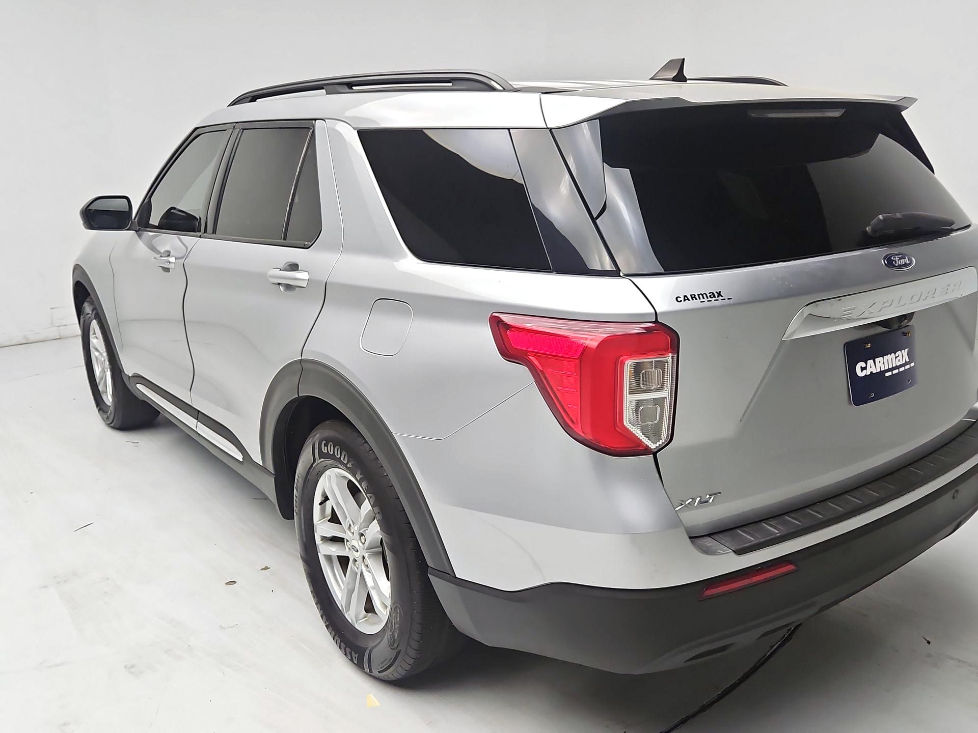 Thumbnail: 2021 Ford Explorer - 7