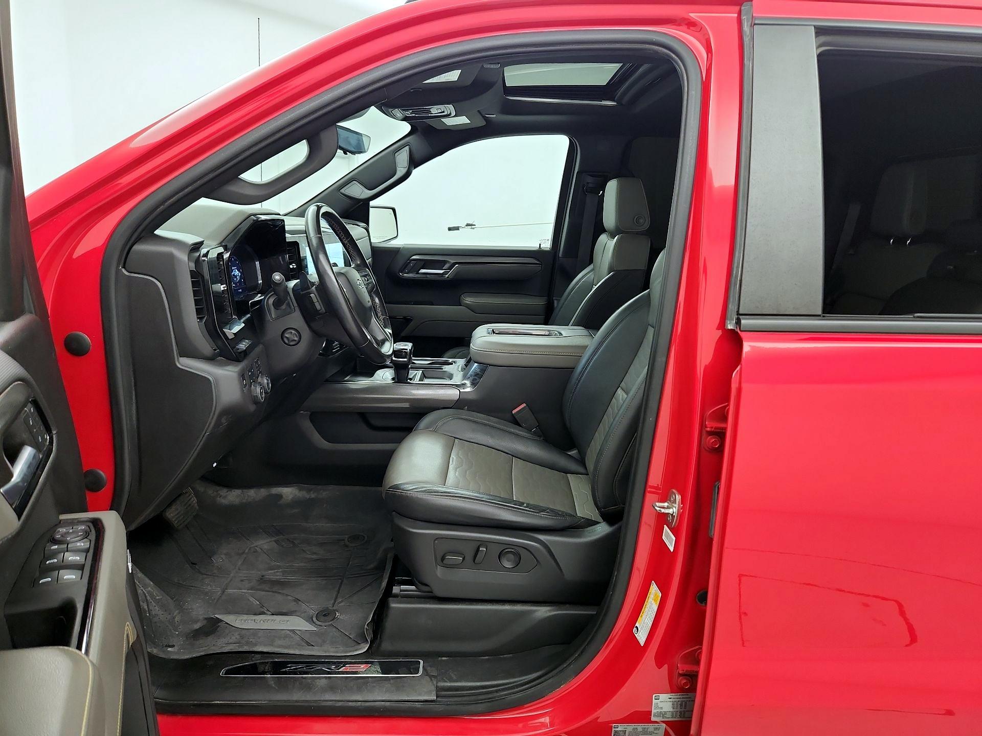 Thumbnail: 2022 Chevrolet Silverado 1500 - 11