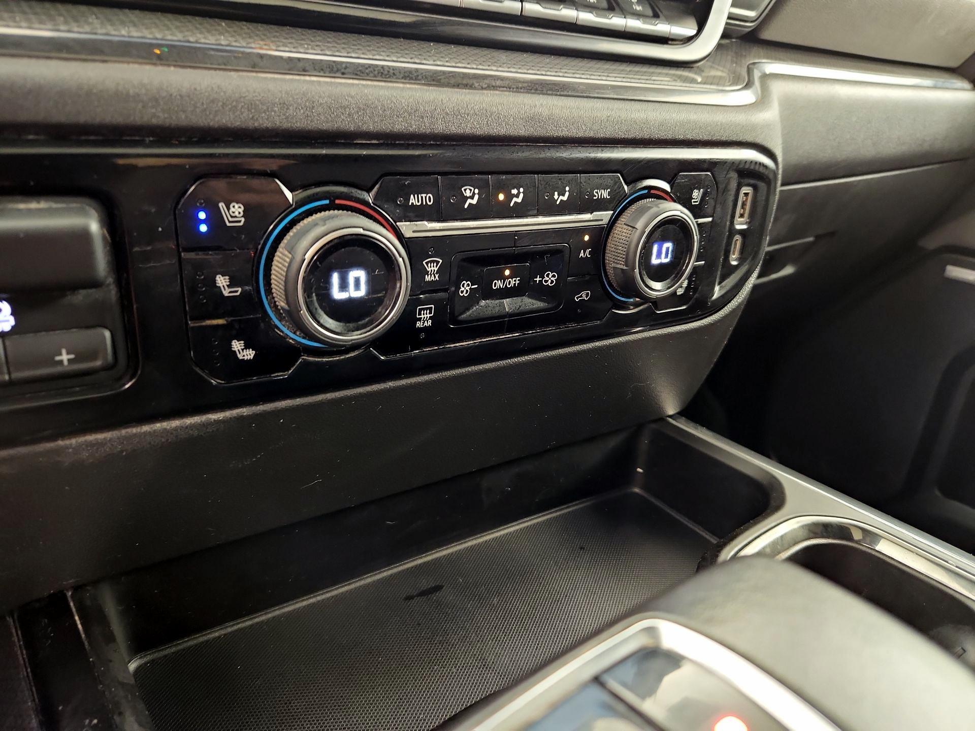 Thumbnail: 2022 Chevrolet Silverado 1500 - 17