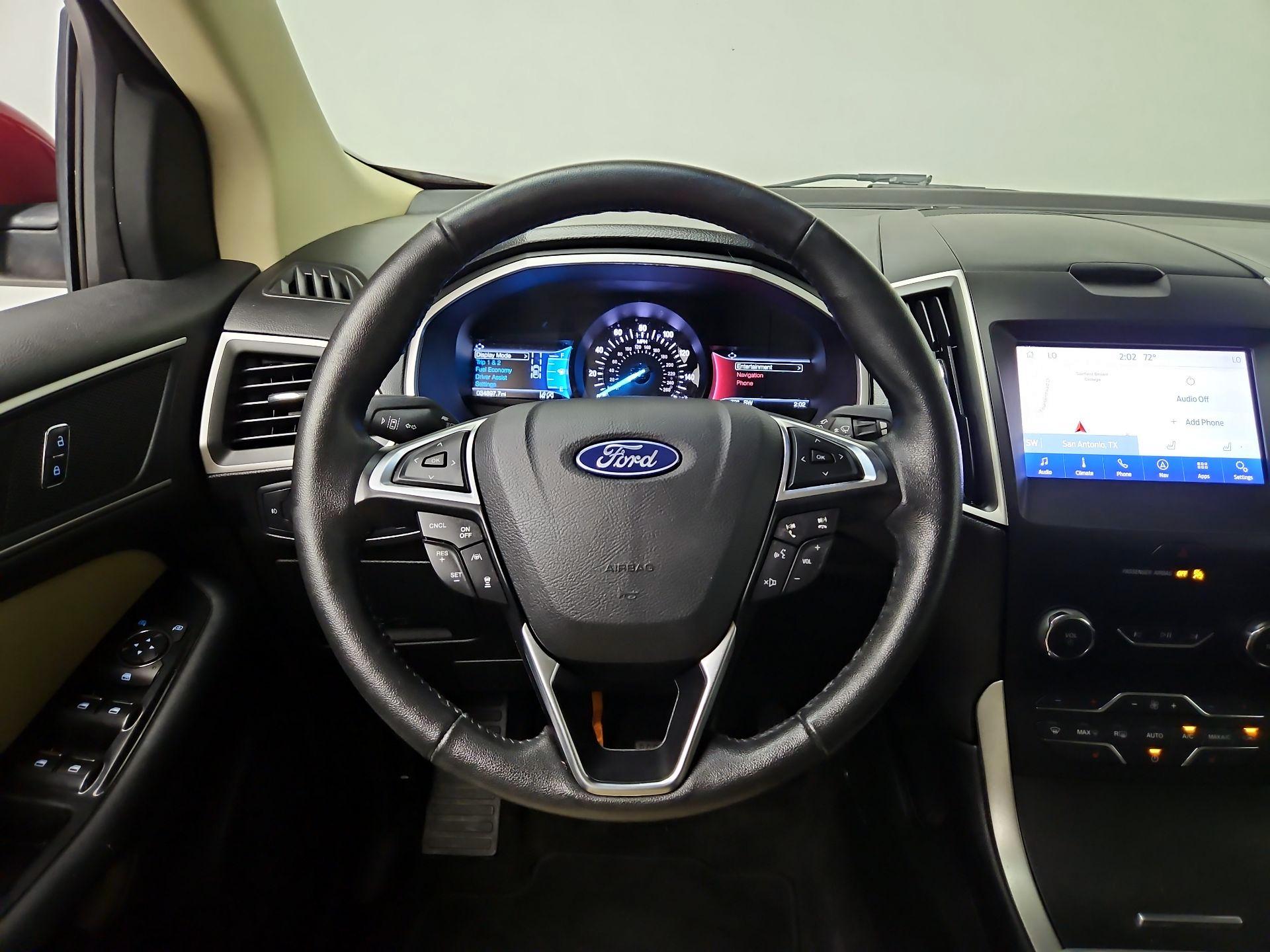 Thumbnail: 2019 Ford Edge - 10