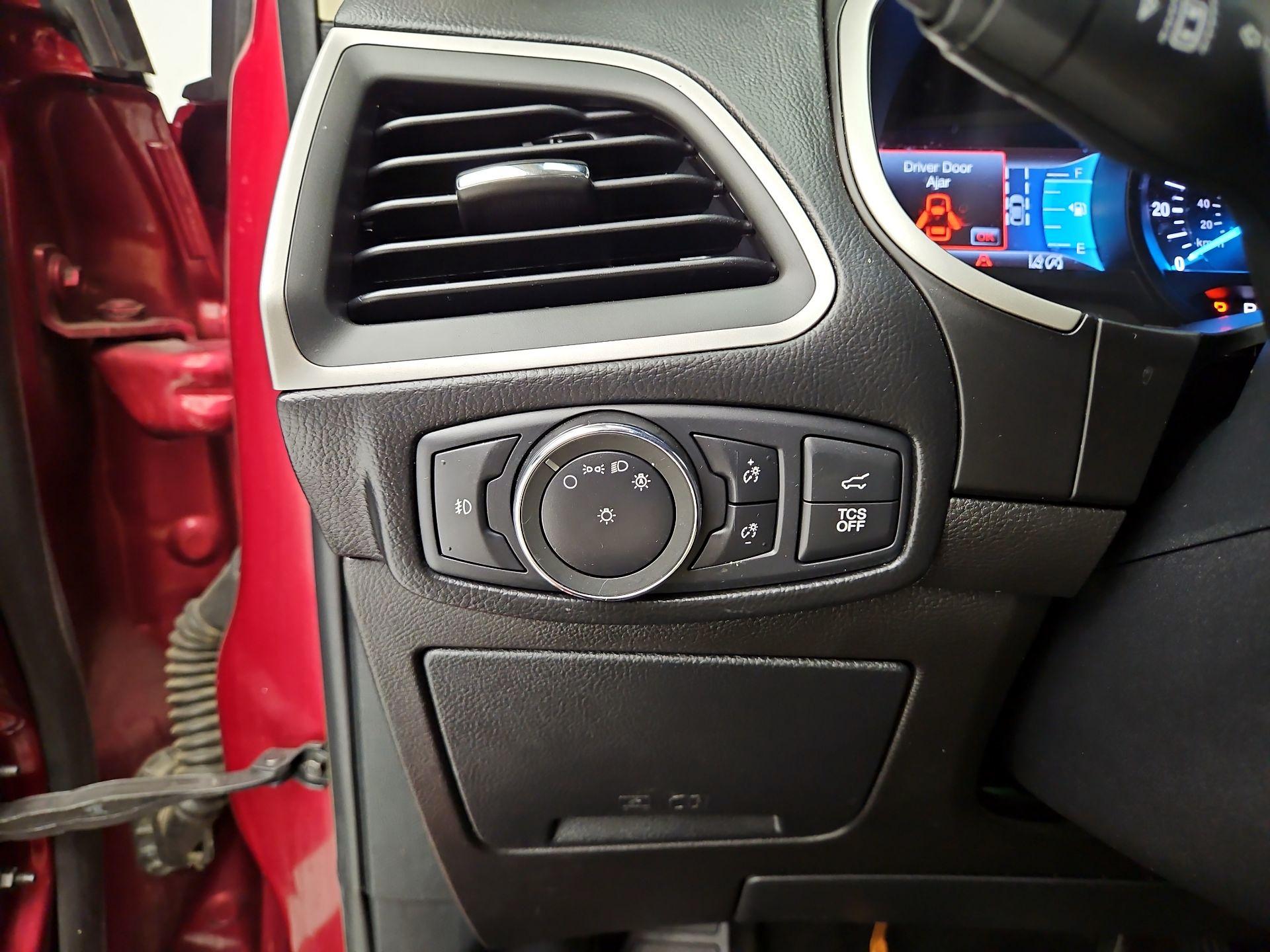 Thumbnail: 2019 Ford Edge - 13