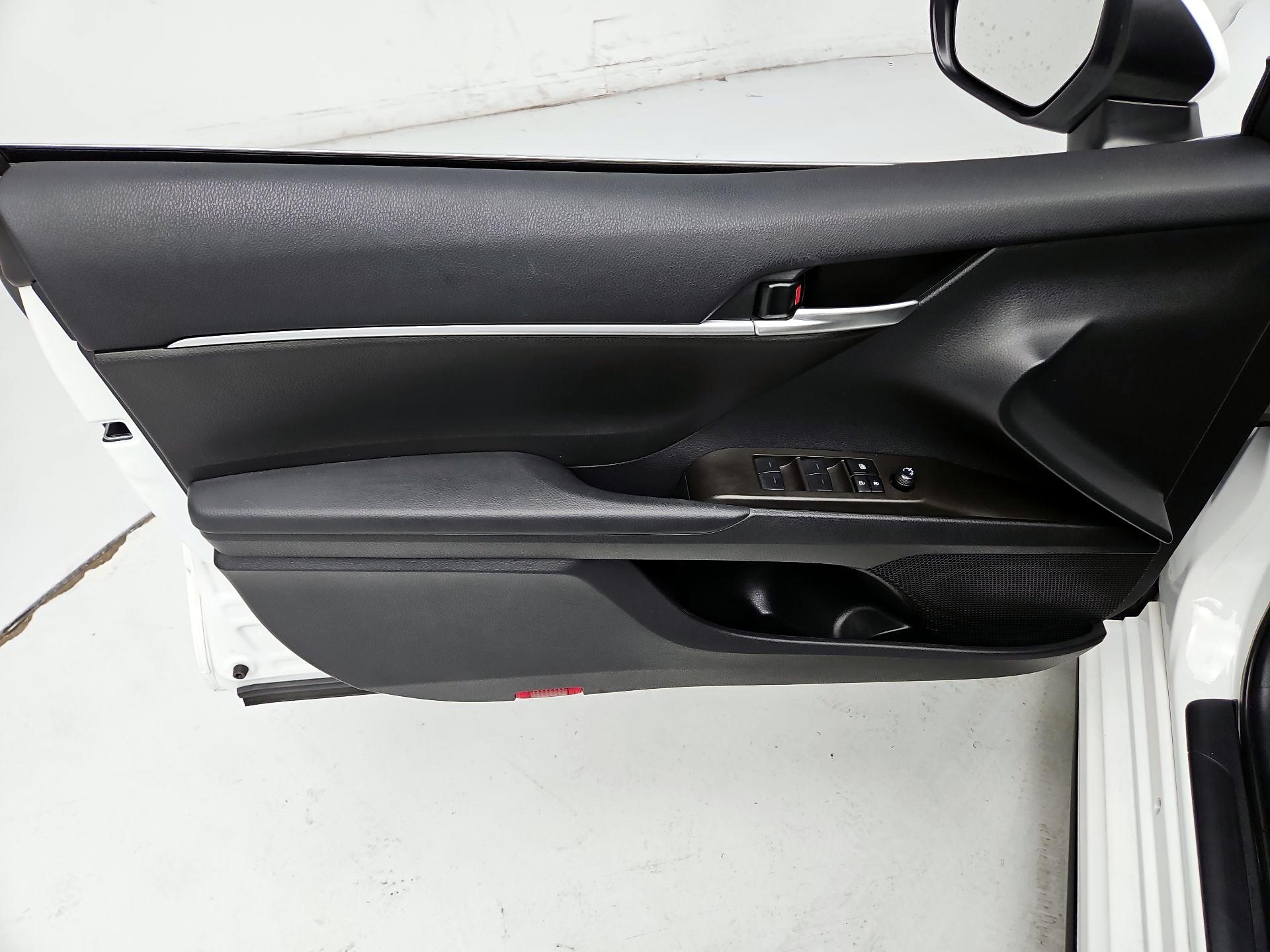 Thumbnail: 2024 Toyota Camry - 12