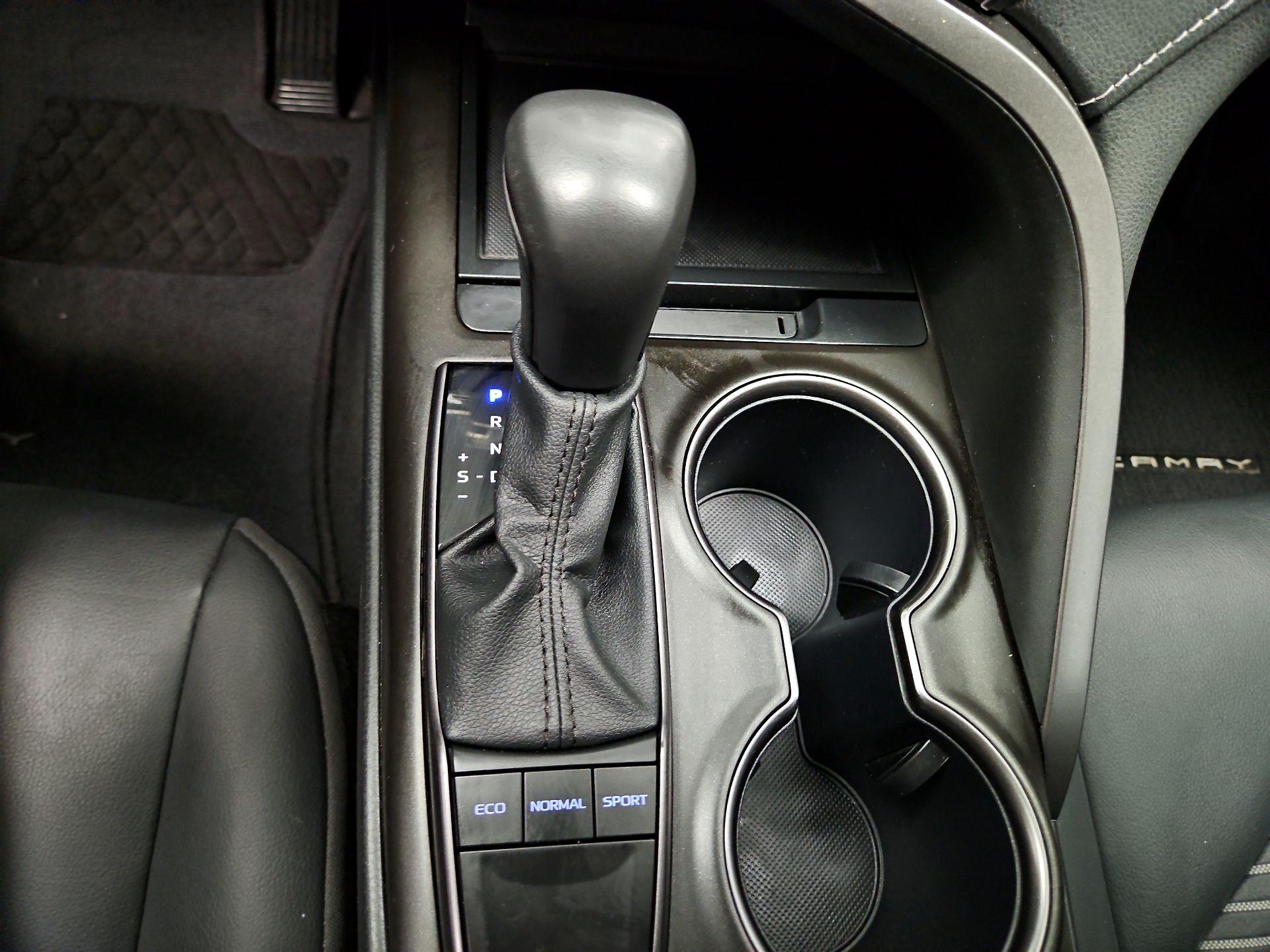 Thumbnail: 2024 Toyota Camry - 17