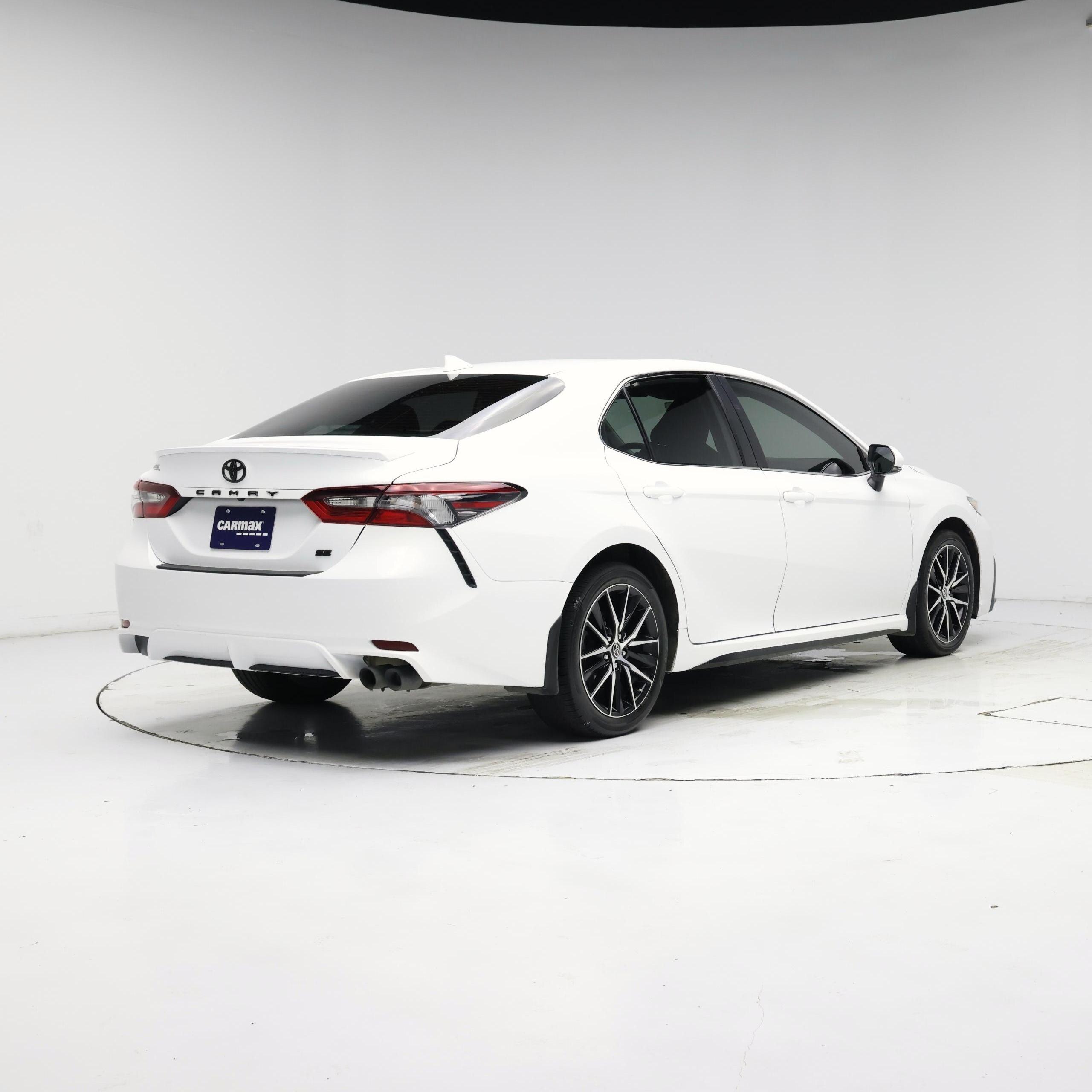 Thumbnail: 2024 Toyota Camry - 8