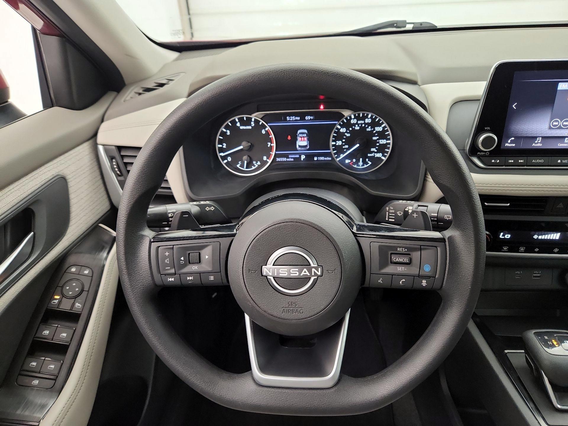 Thumbnail: 2023 Nissan Rogue - 10