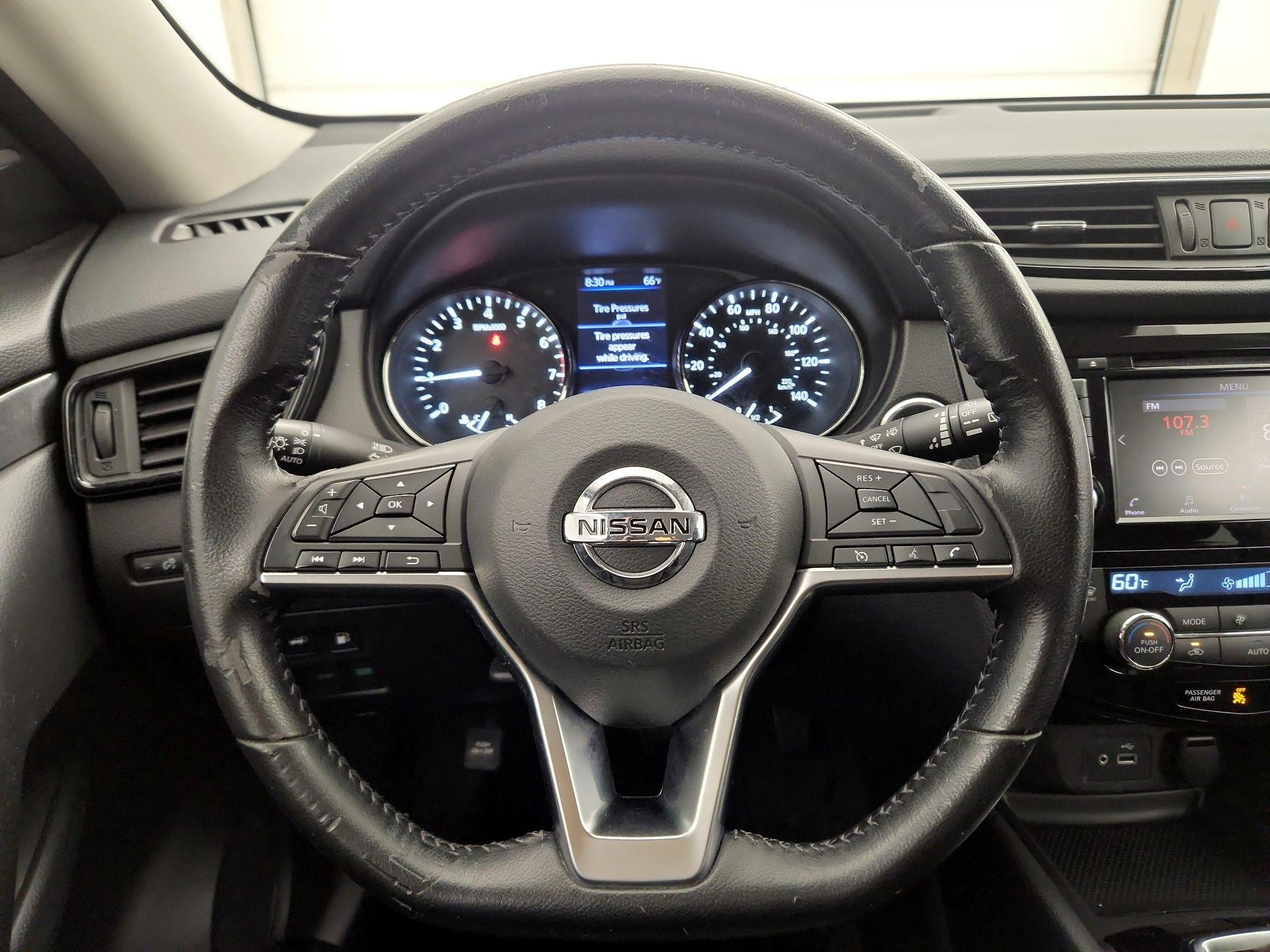 Thumbnail: 2020 Nissan Rogue - 10