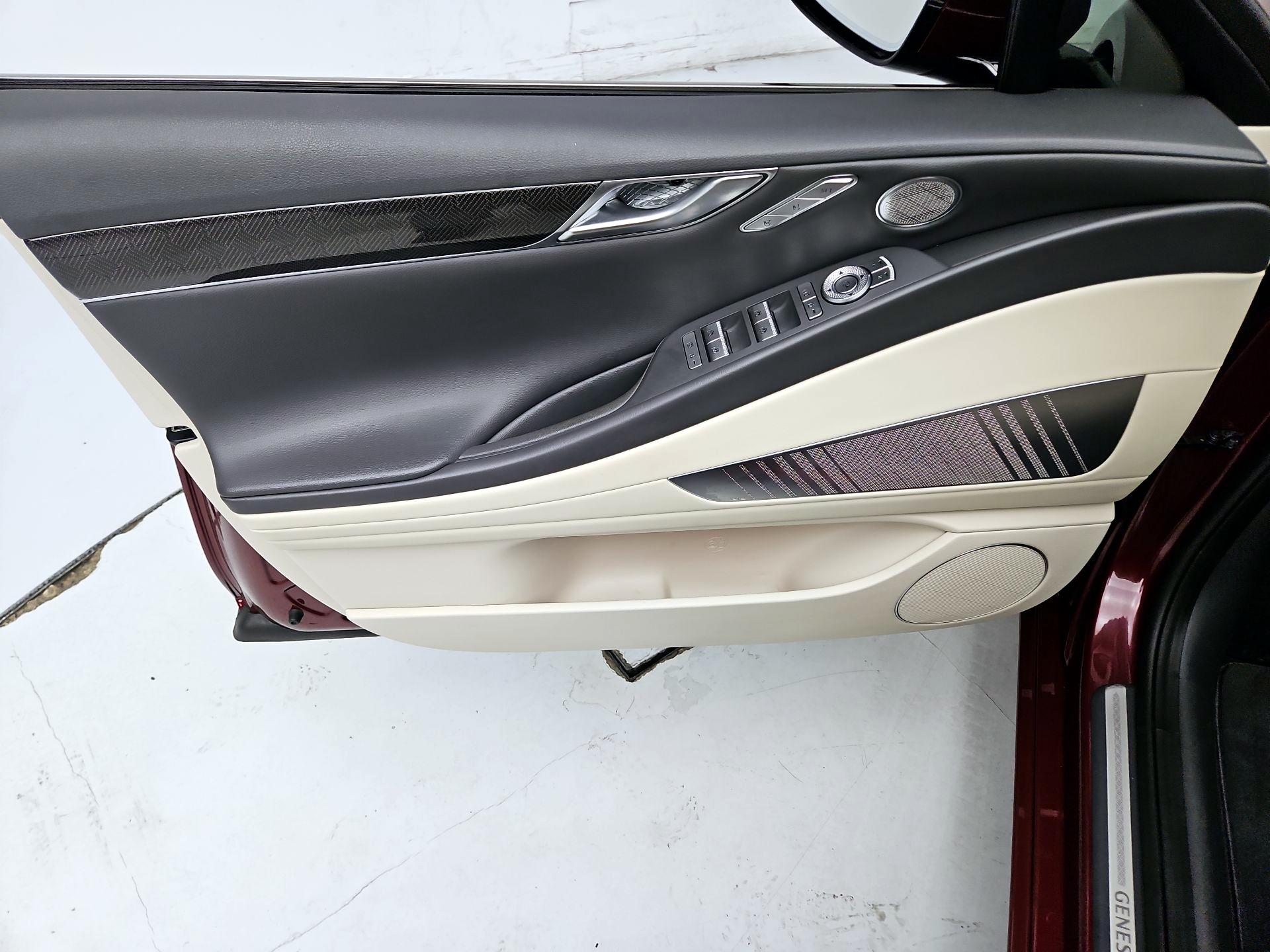 Thumbnail: 2023 Genesis G80 - 12