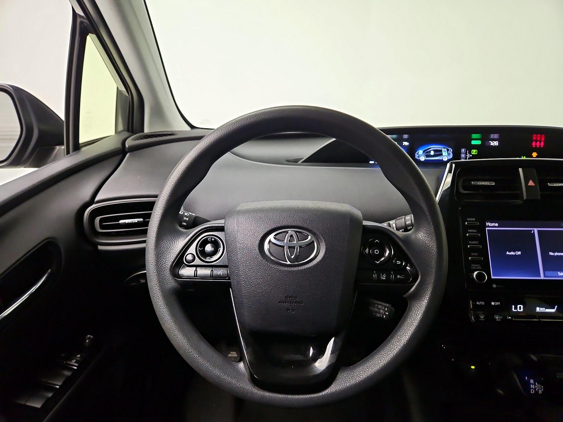 Thumbnail: 2021 Toyota Prius - 10