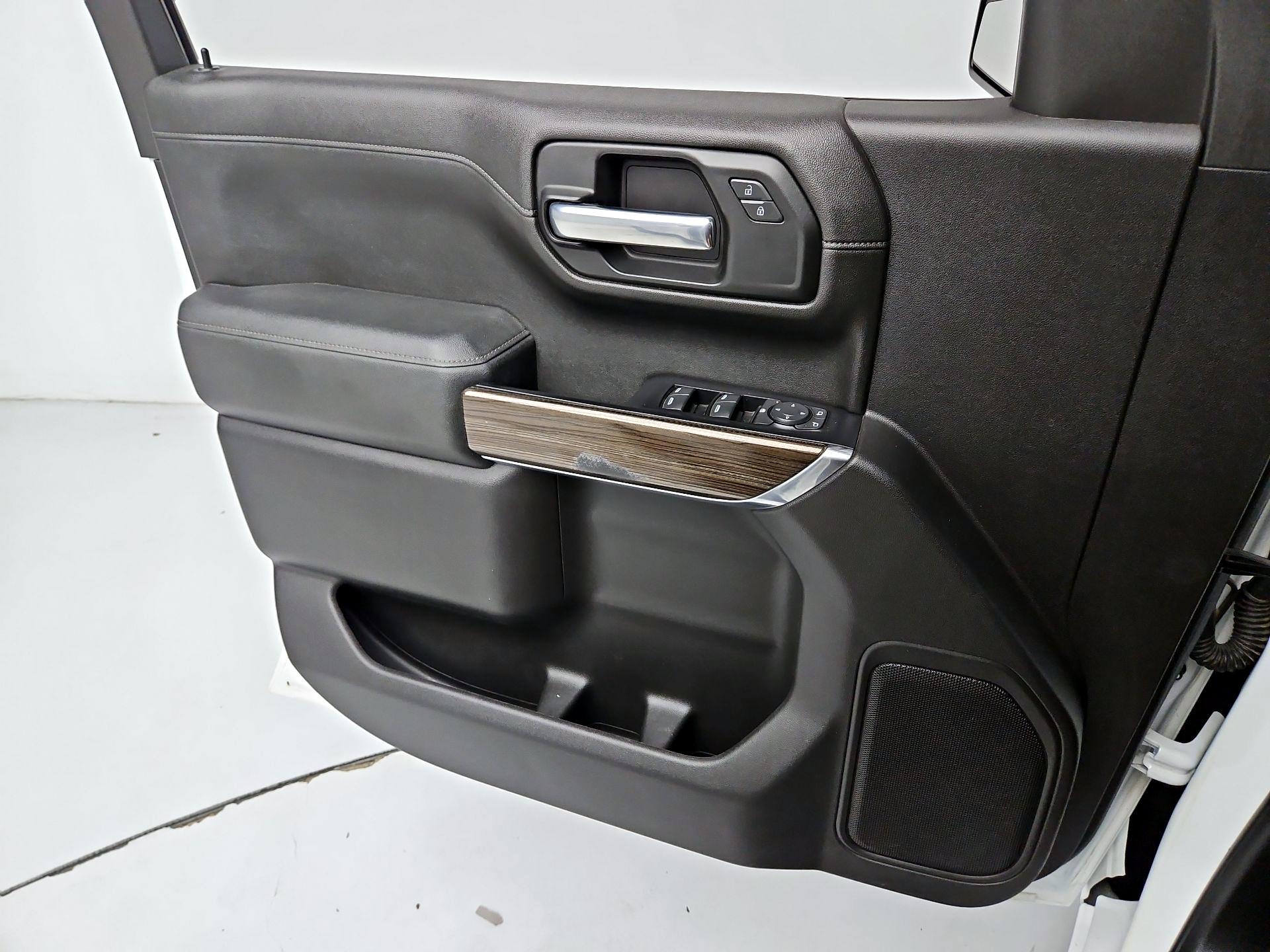 Thumbnail: 2020 Chevrolet Silverado 1500 - 12