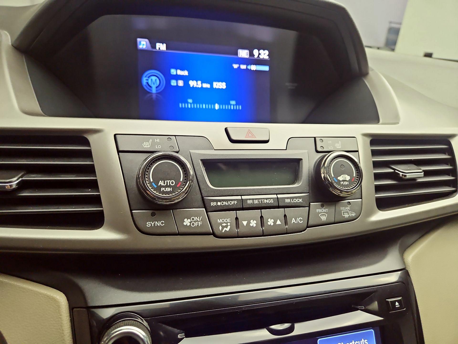 Thumbnail: 2016 Honda Odyssey - 16