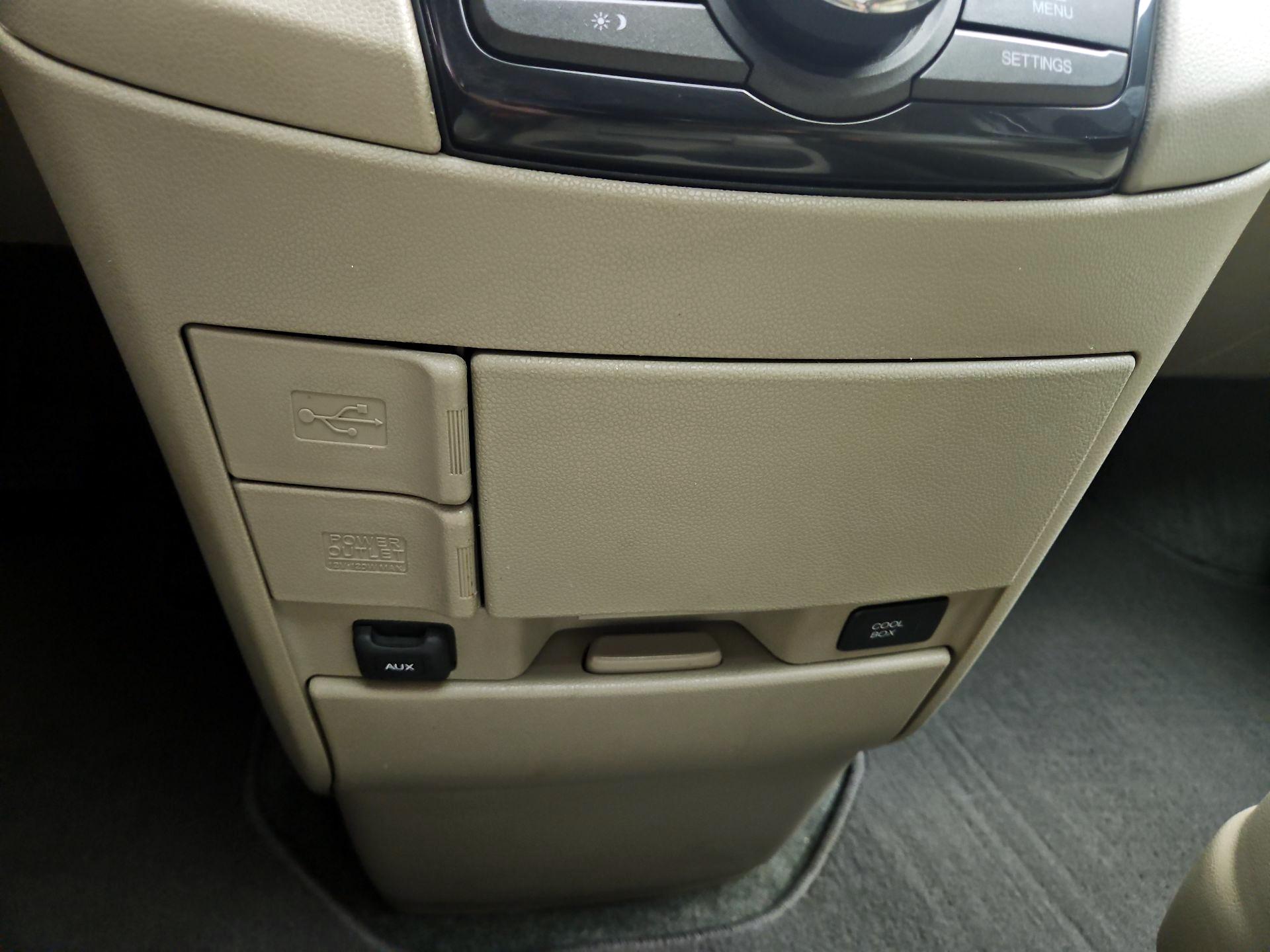 Thumbnail: 2016 Honda Odyssey - 18