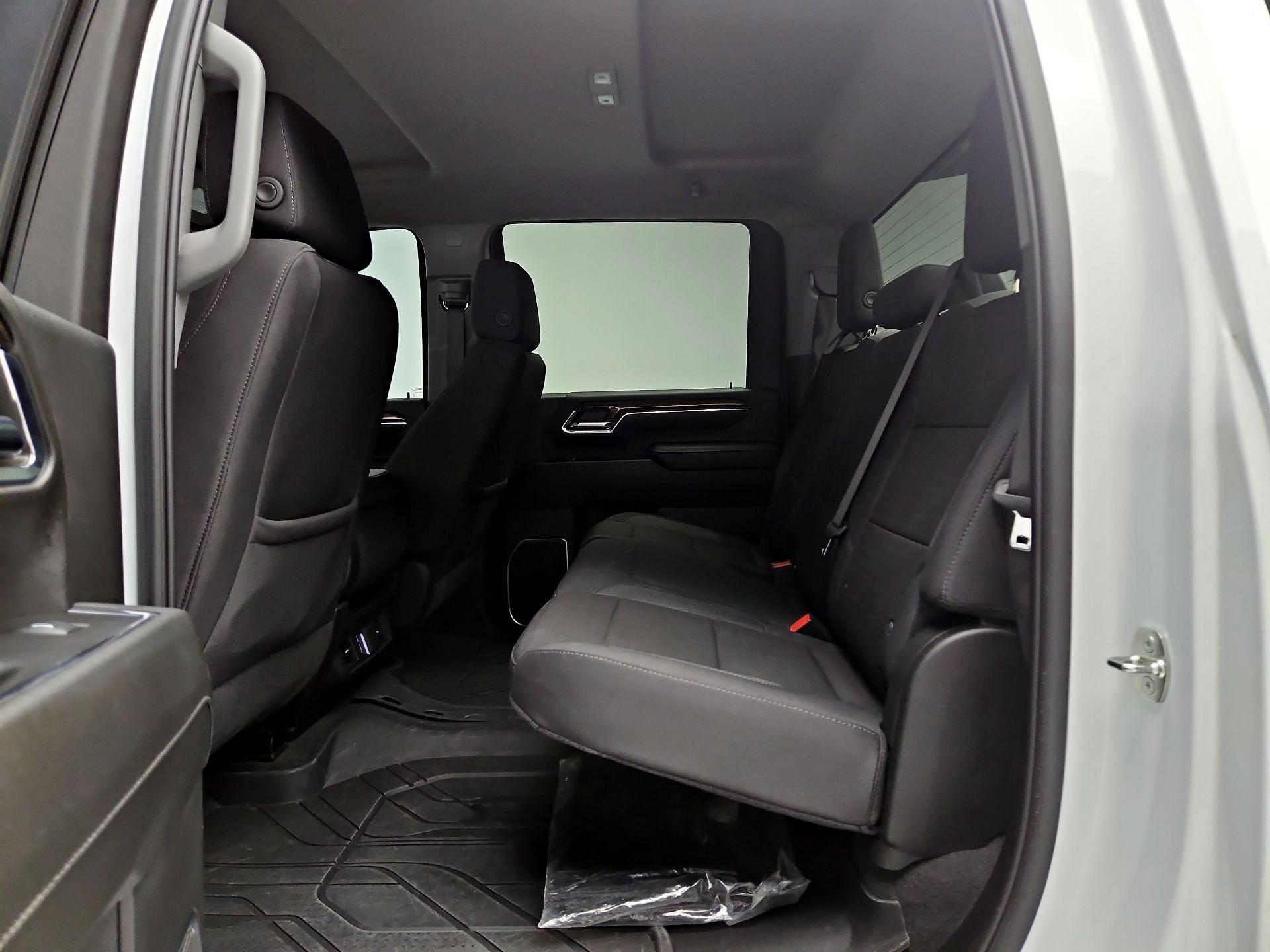 Thumbnail: 2024 Chevrolet Silverado 3500 - 20