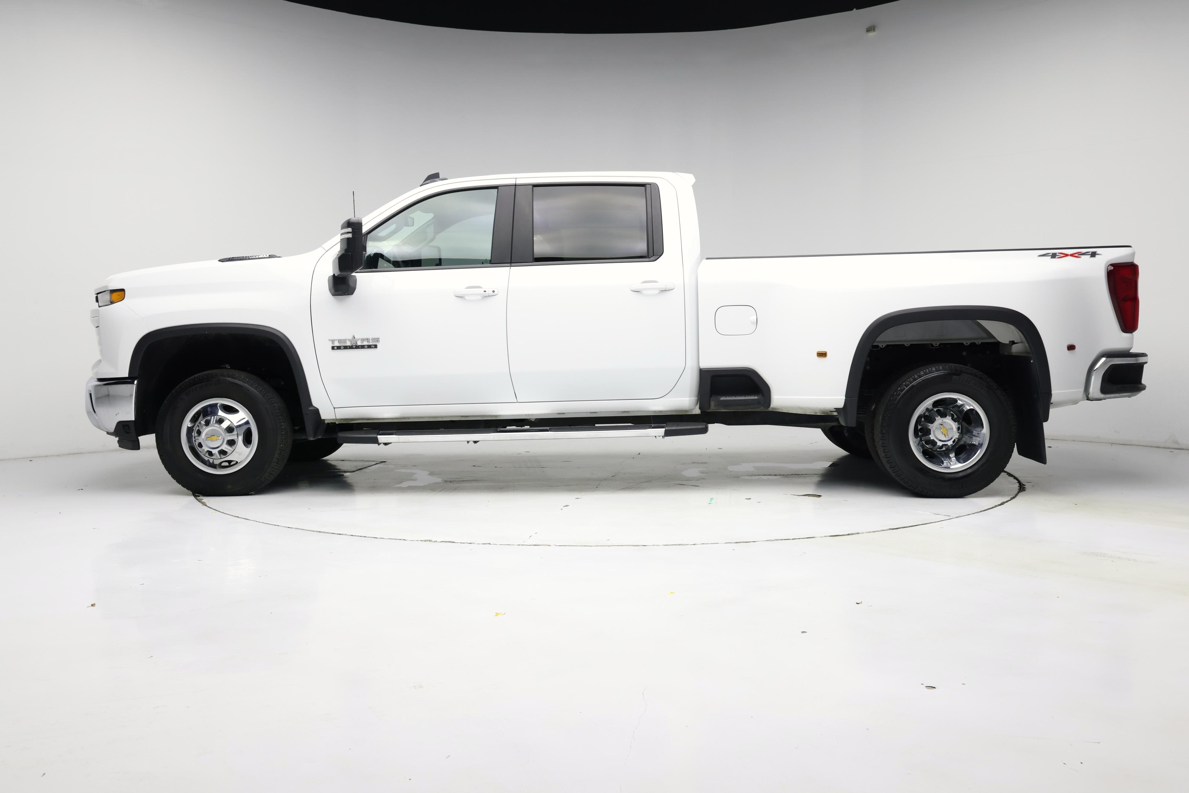 Thumbnail: 2024 Chevrolet Silverado 3500 - 3