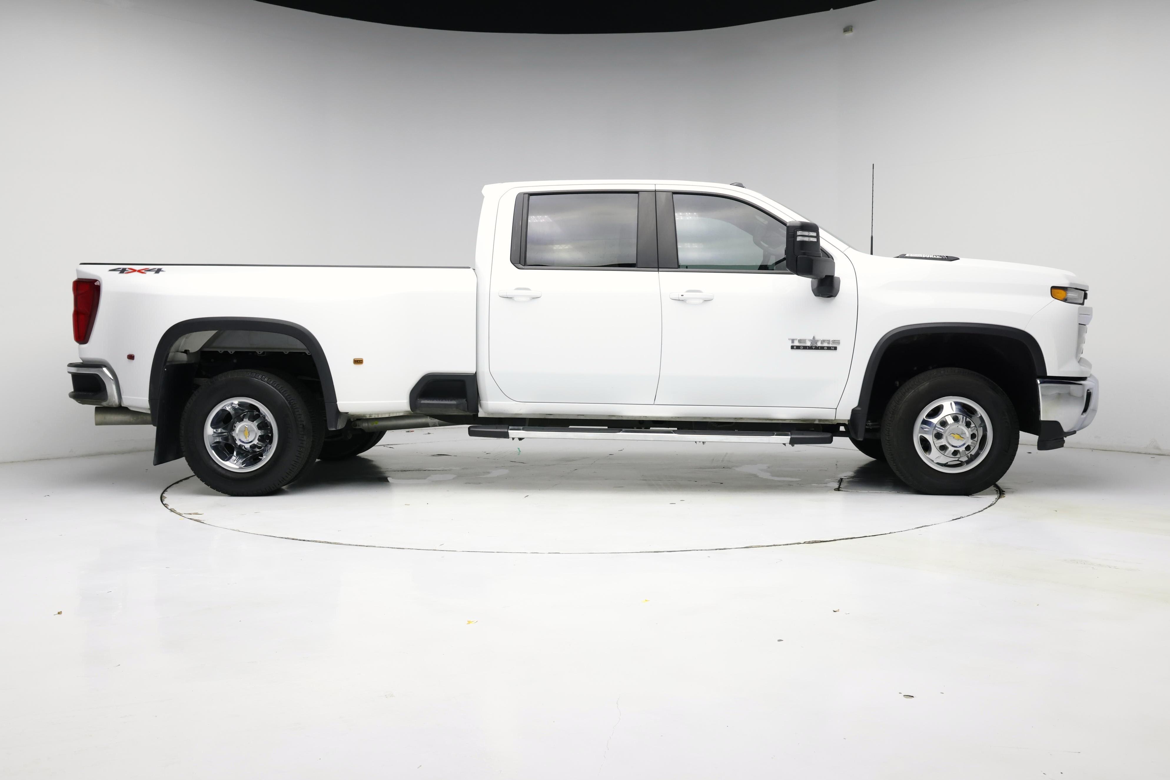 Thumbnail: 2024 Chevrolet Silverado 3500 - 7