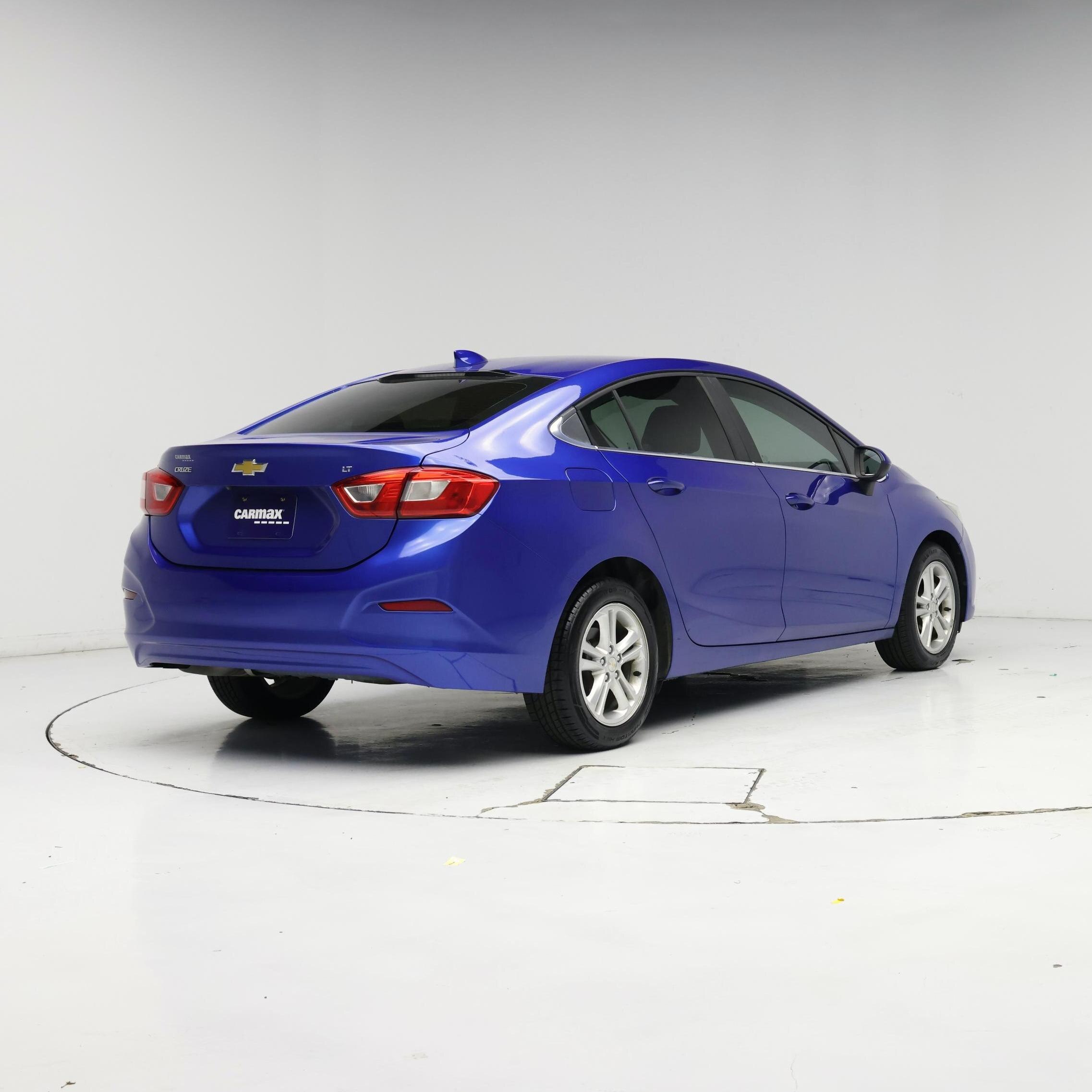 Thumbnail: 2017 Chevrolet Cruze - 8