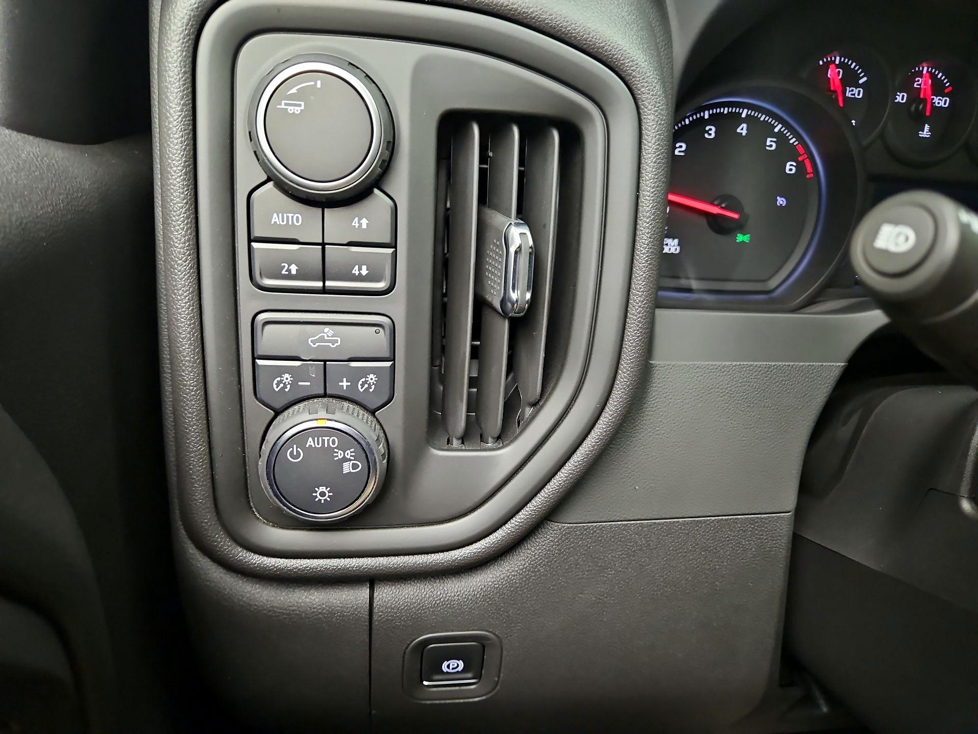 Thumbnail: 2025 Chevrolet Silverado 1500 - 13