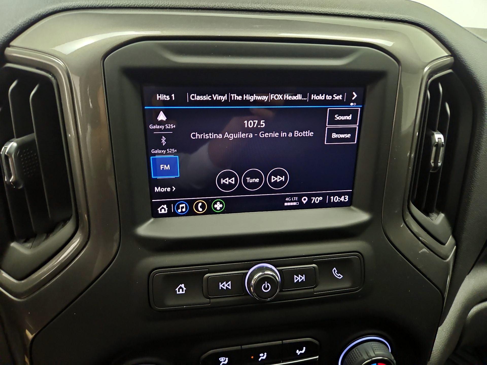 Thumbnail: 2025 Chevrolet Silverado 1500 - 15