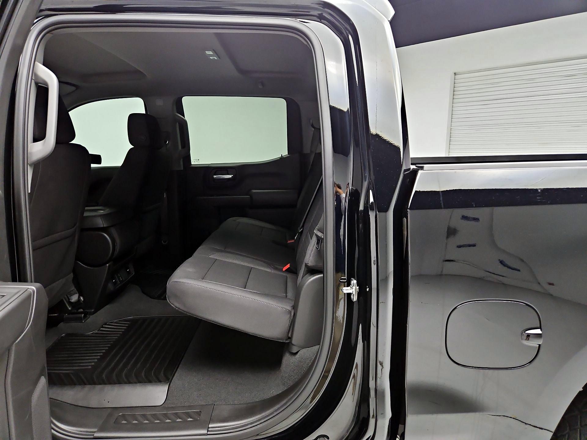 Thumbnail: 2025 Chevrolet Silverado 1500 - 19
