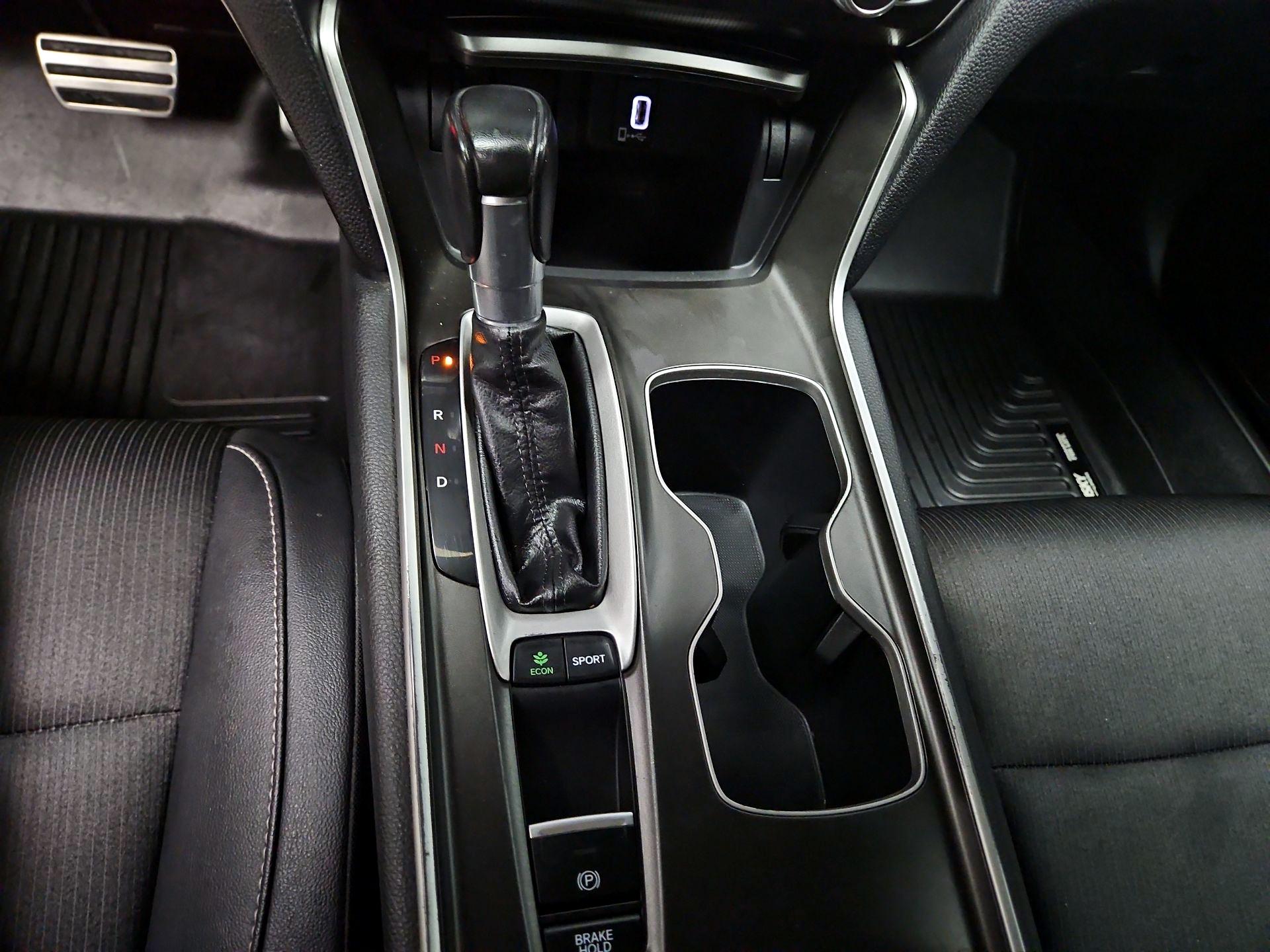 Thumbnail: 2019 Honda Accord - 17