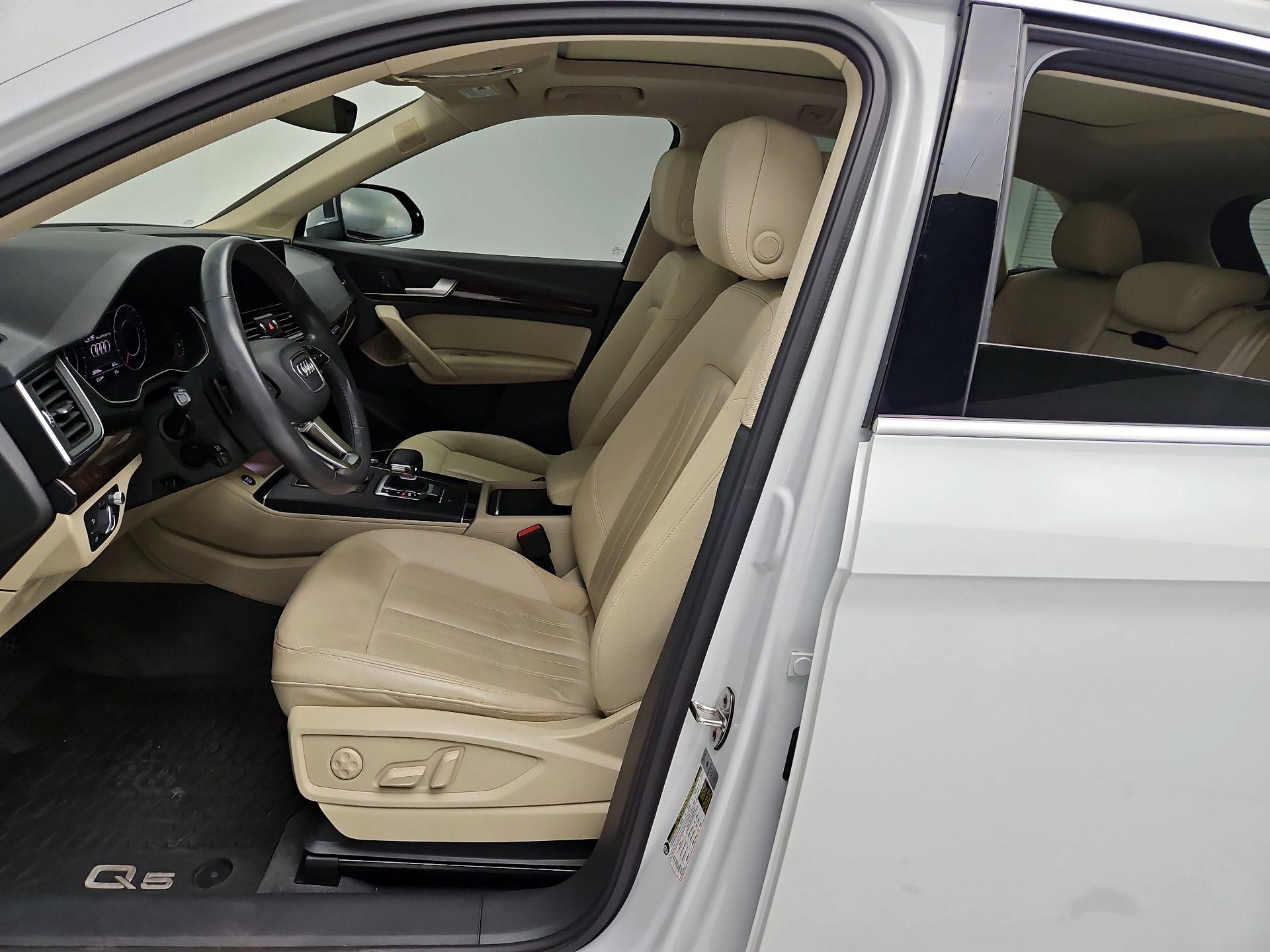 Thumbnail: 2019 Audi Q5 - 11