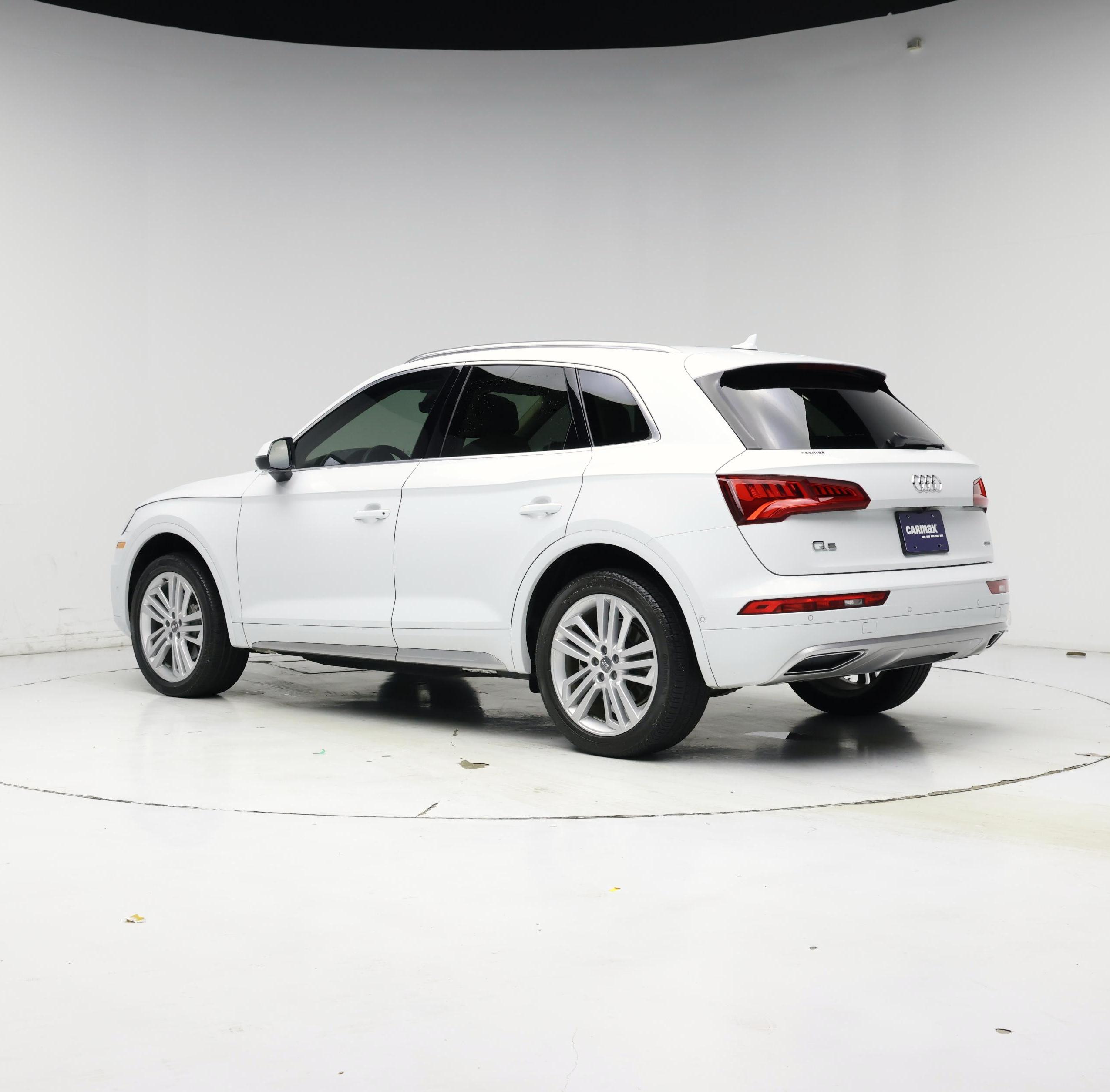Thumbnail: 2019 Audi Q5 - 2