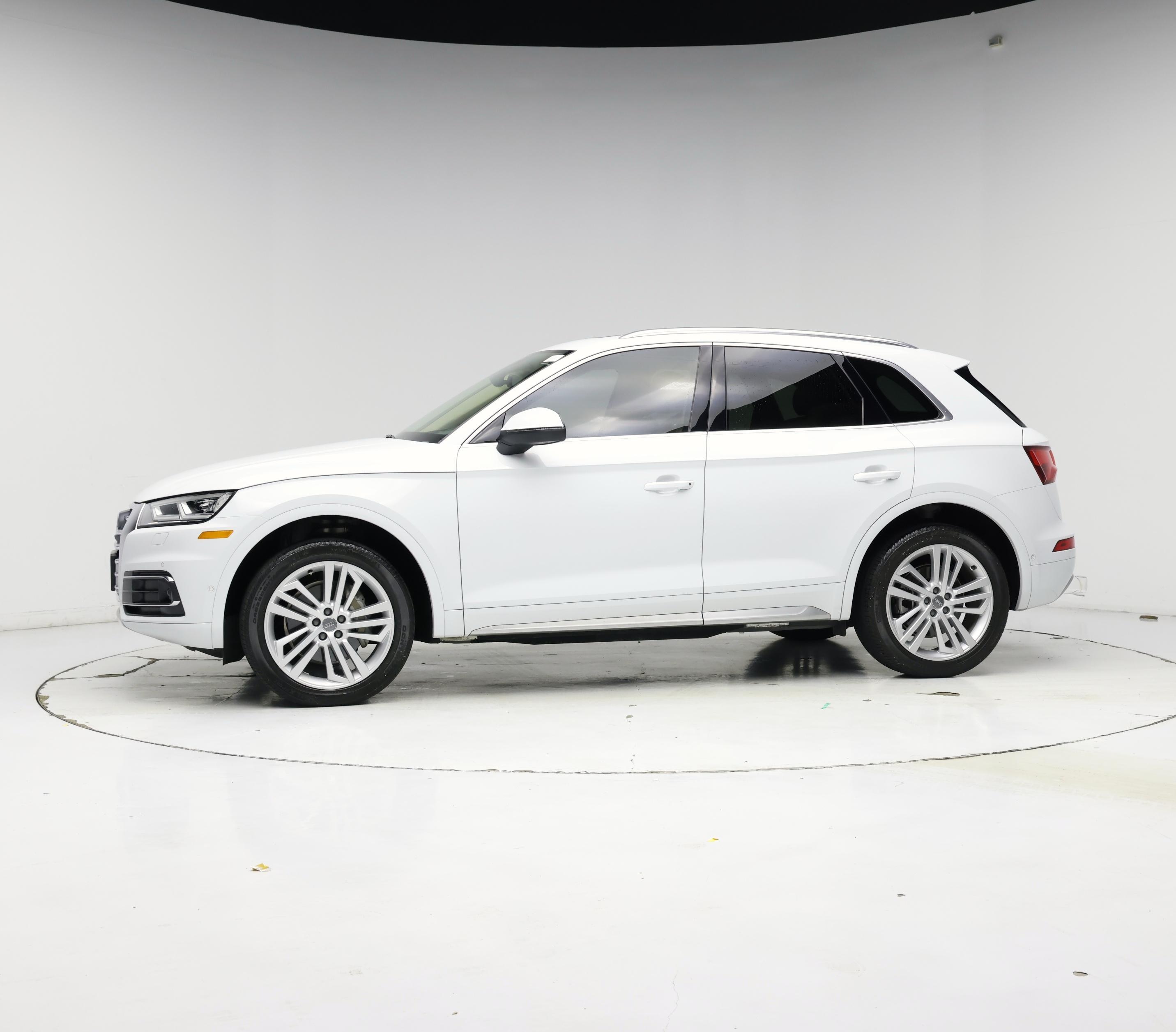 Thumbnail: 2019 Audi Q5 - 3
