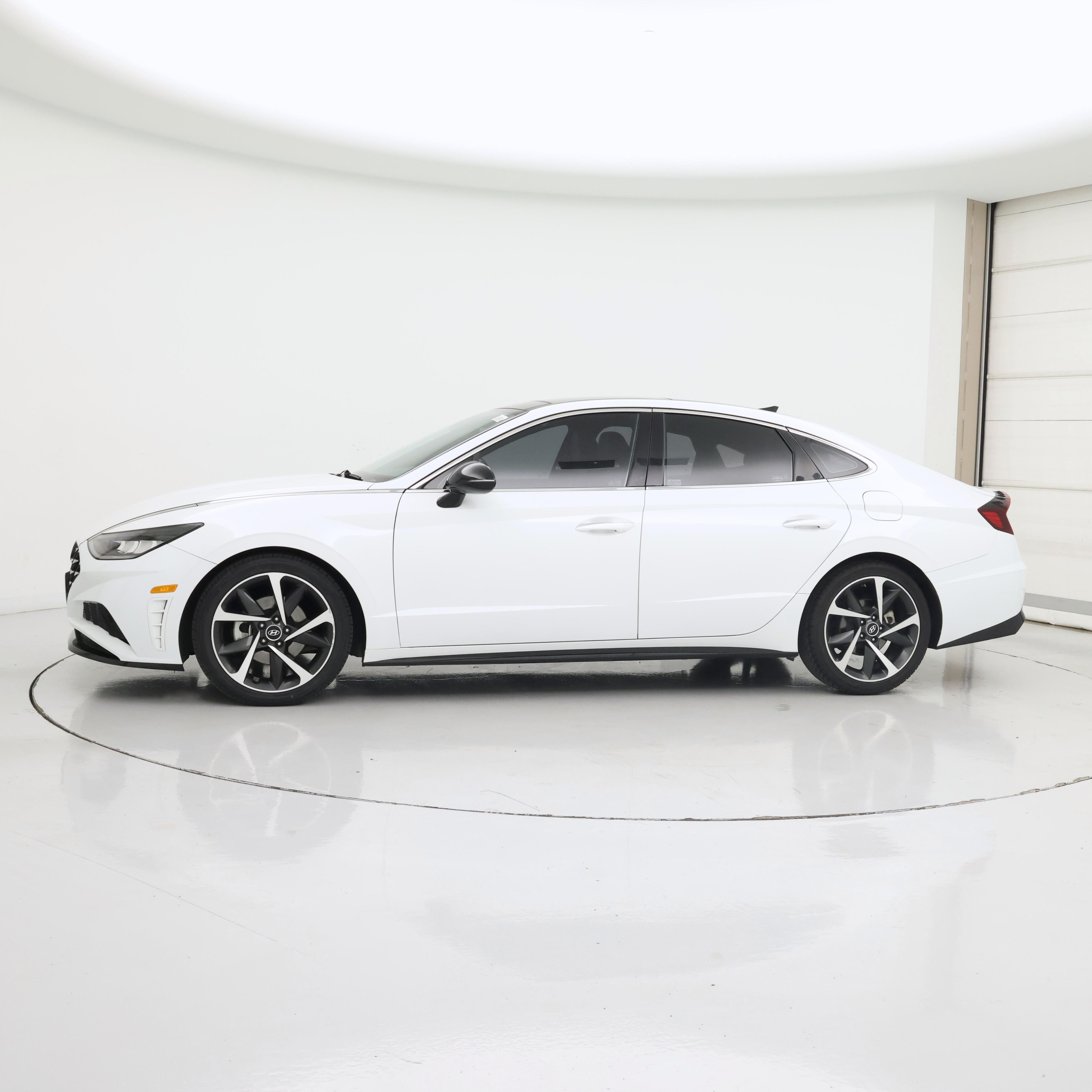 Thumbnail: 2021 Hyundai Sonata - 4