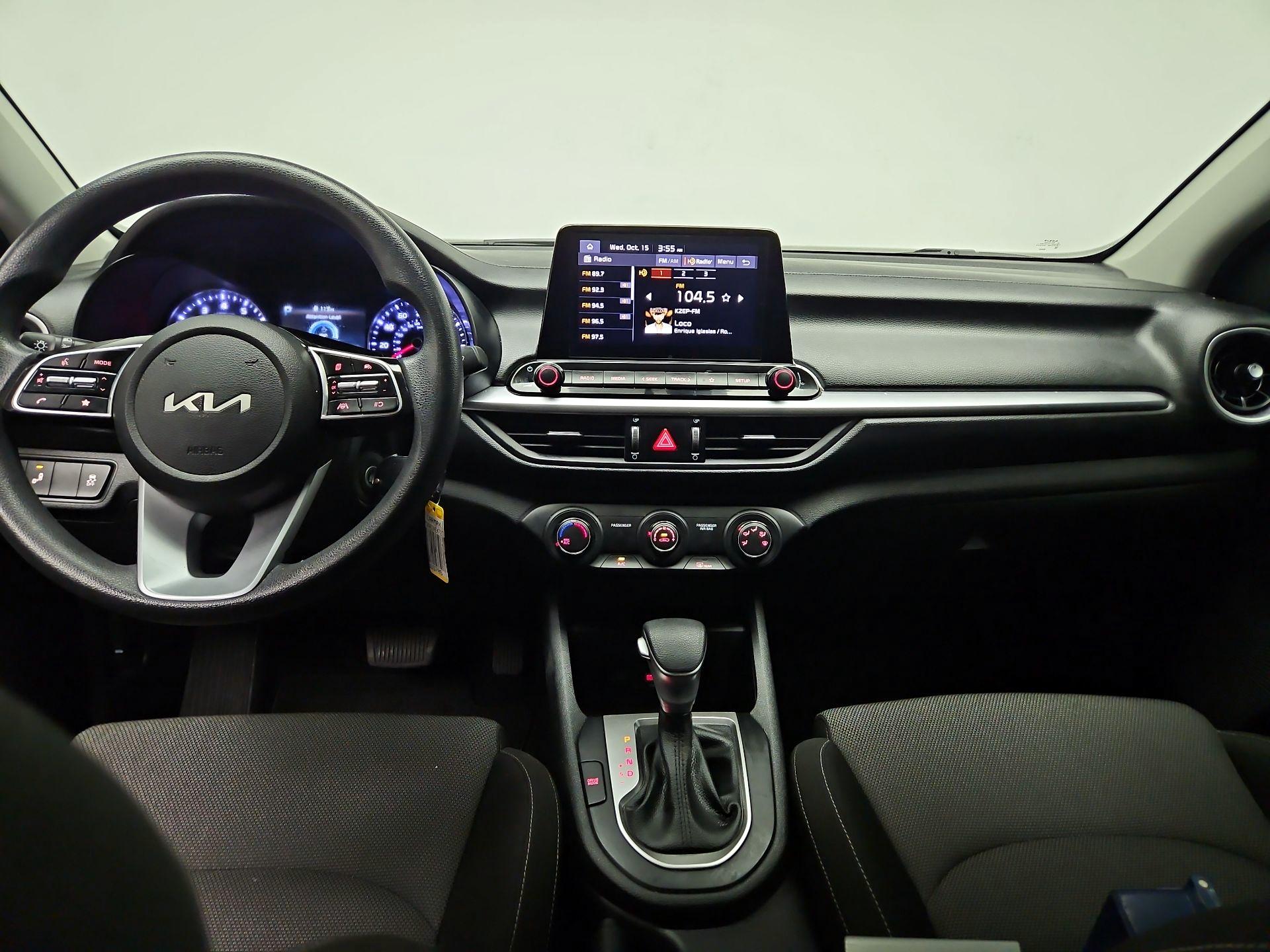 Thumbnail: 2022 Kia Forte - 9