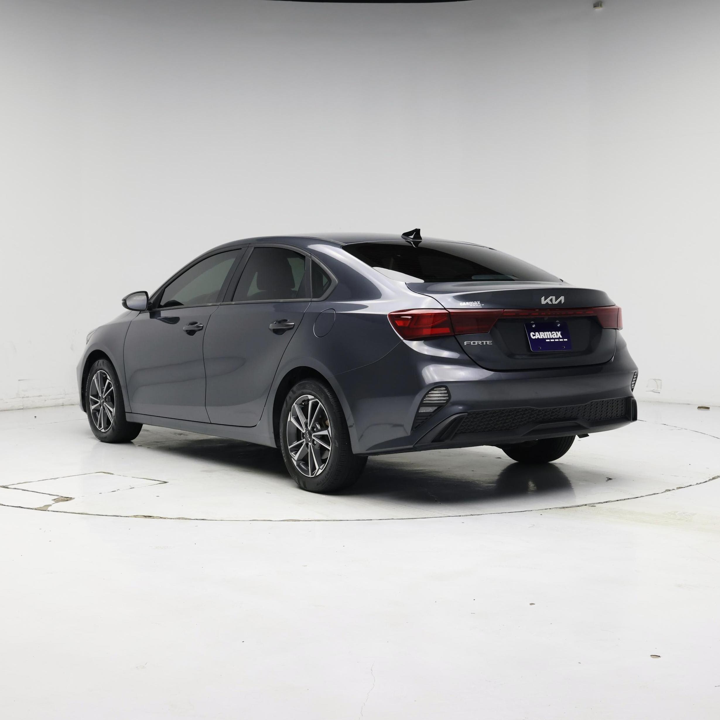 Thumbnail: 2022 Kia Forte - 2