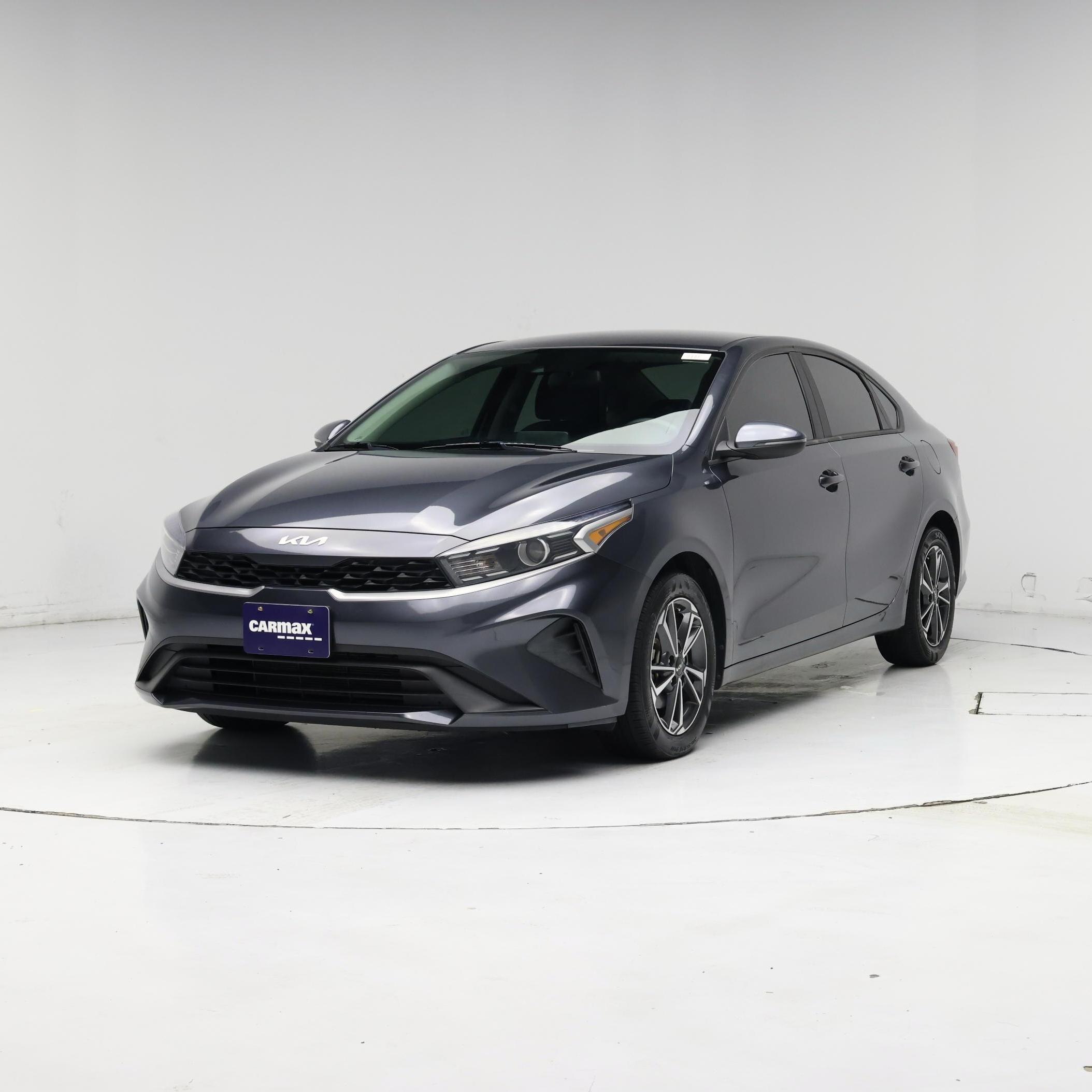 Thumbnail: 2022 Kia Forte - 4