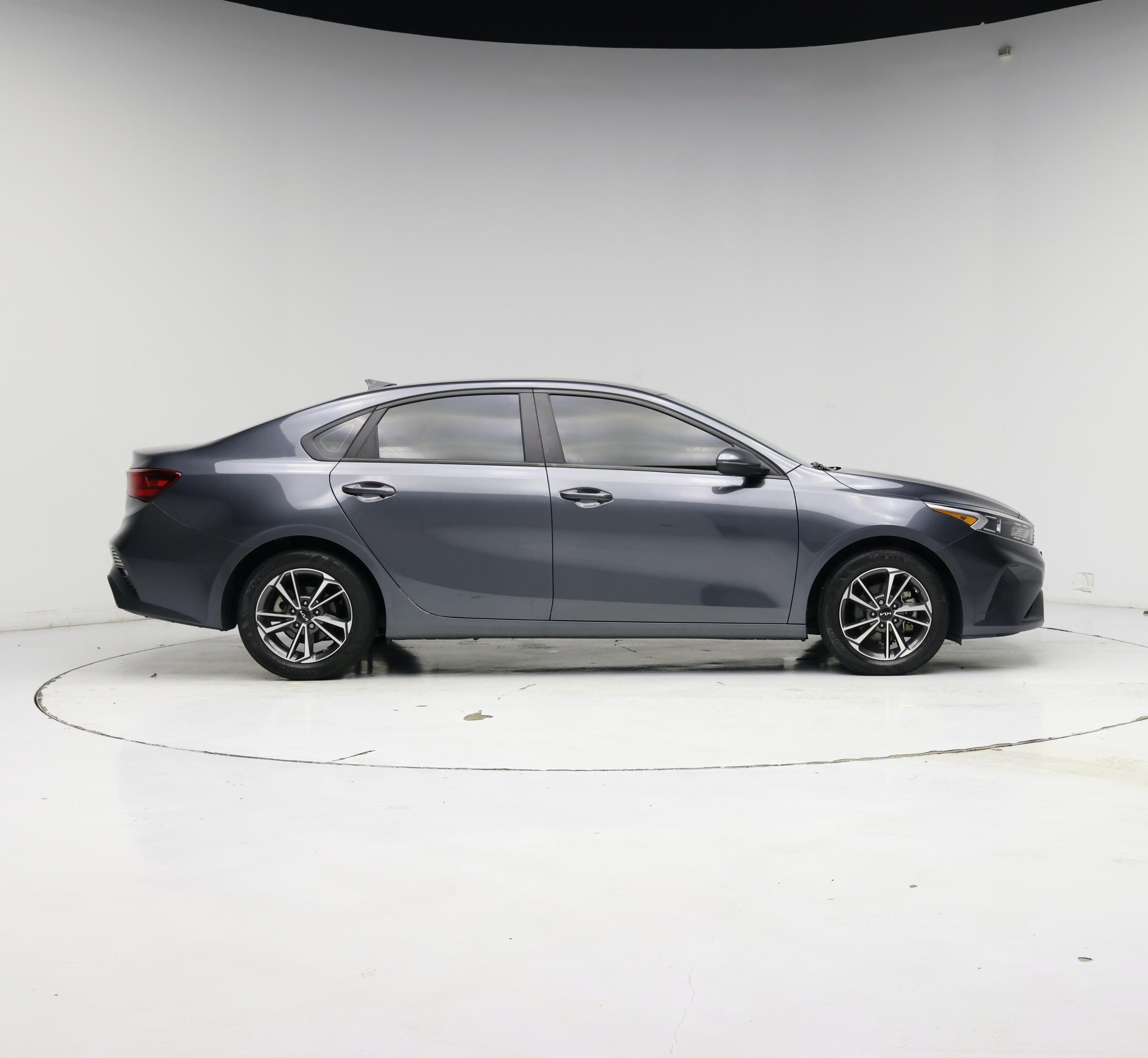 Thumbnail: 2022 Kia Forte - 7