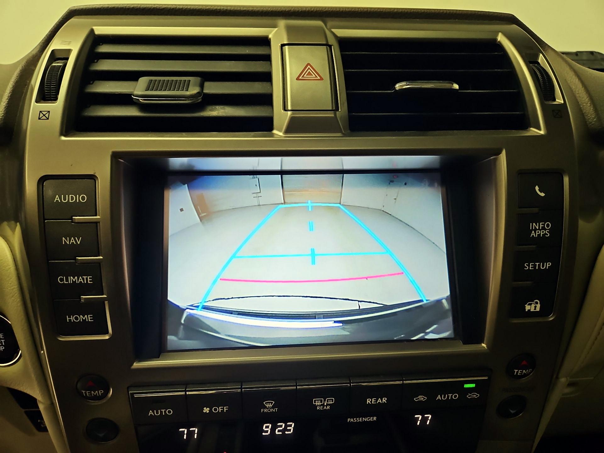 Thumbnail: 2014 Lexus GX - 15