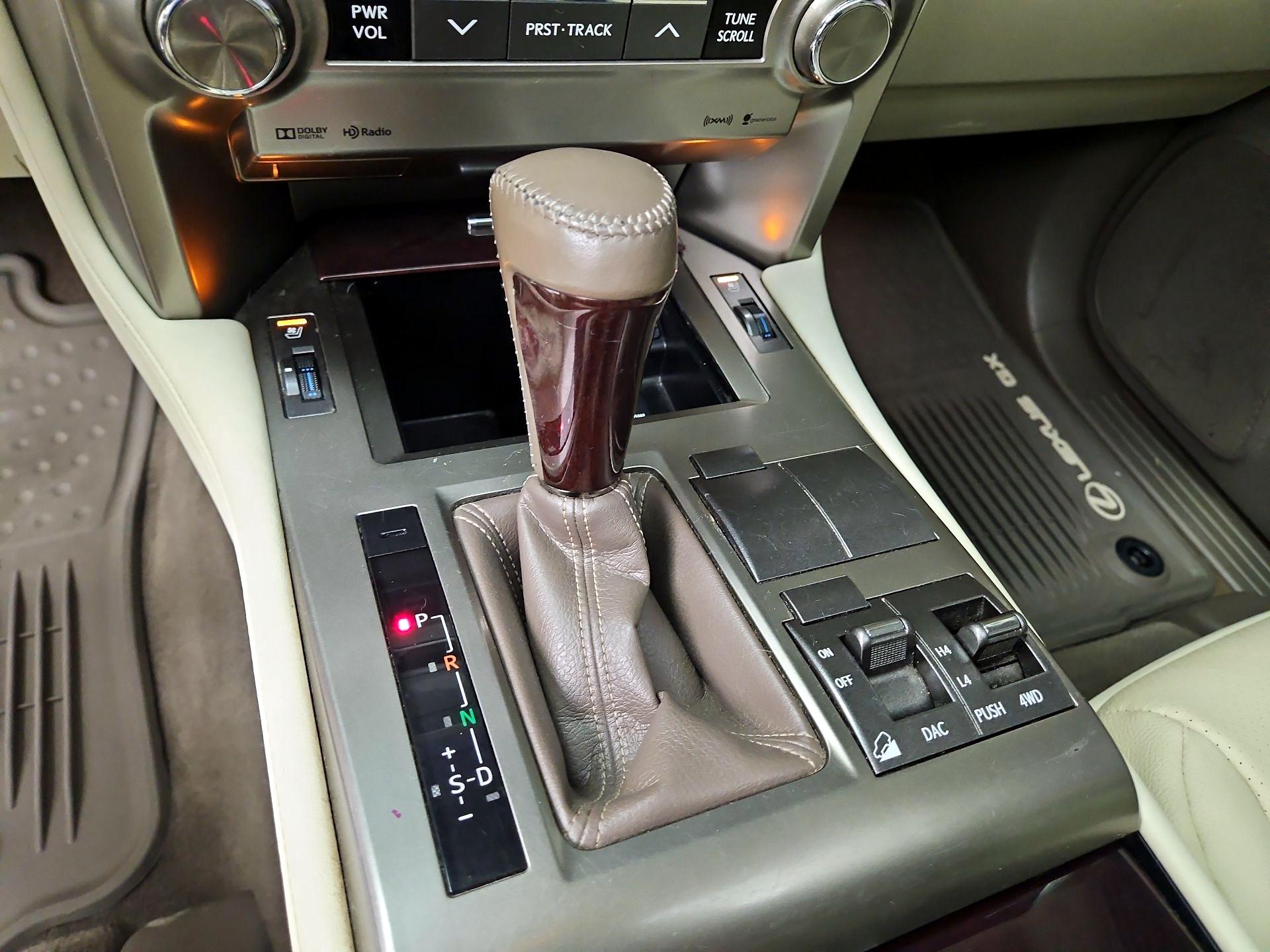 Thumbnail: 2014 Lexus GX - 18