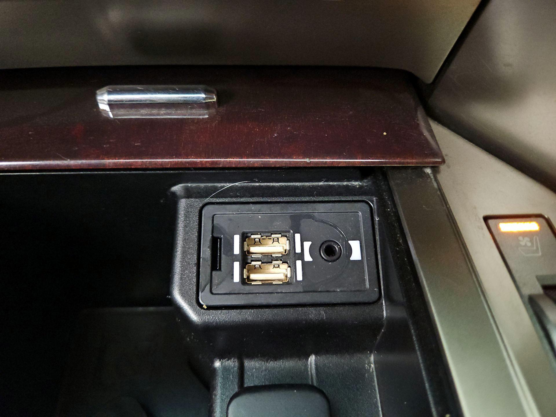 Thumbnail: 2014 Lexus GX - 19