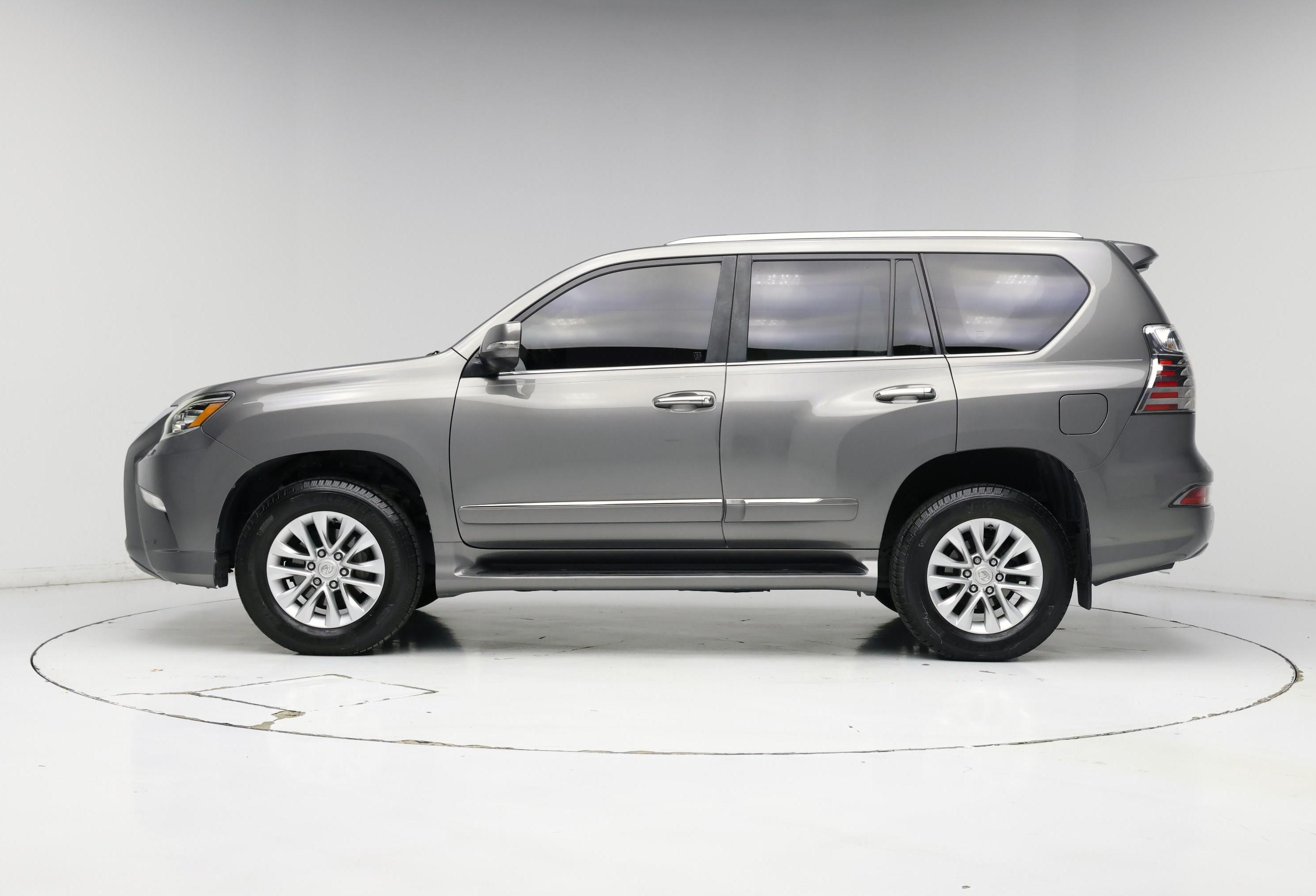 Thumbnail: 2014 Lexus GX - 3