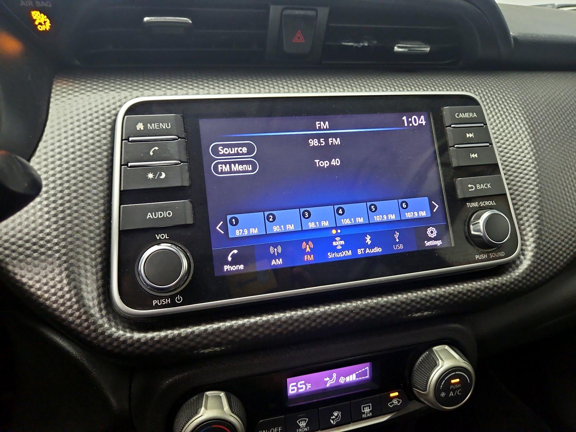 Thumbnail: 2019 Nissan Kicks - 15