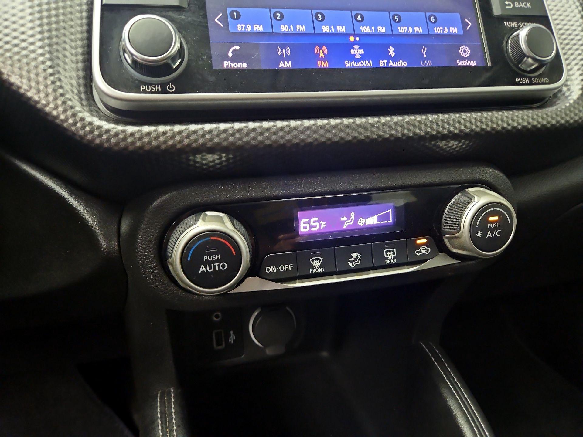 Thumbnail: 2019 Nissan Kicks - 16