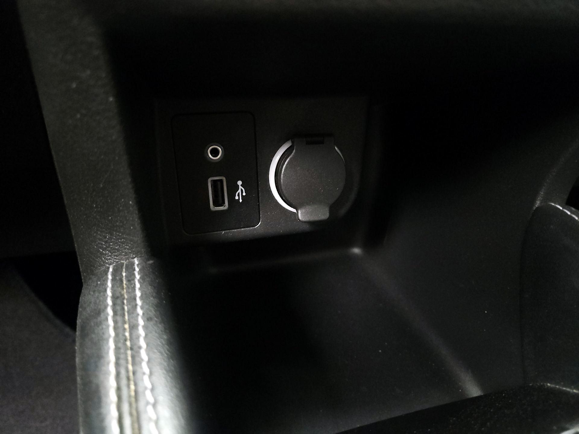 Thumbnail: 2019 Nissan Kicks - 18