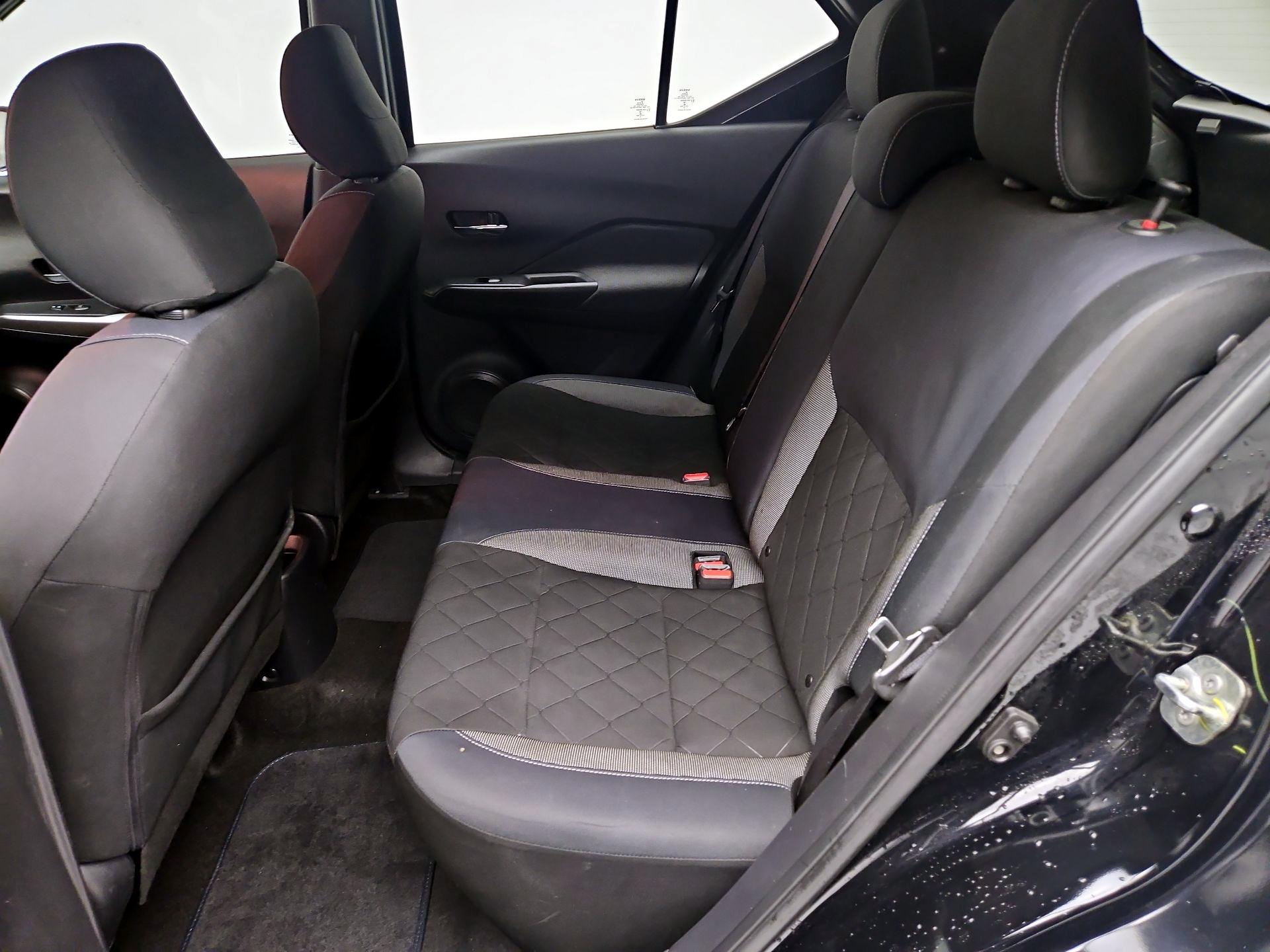 Thumbnail: 2019 Nissan Kicks - 19