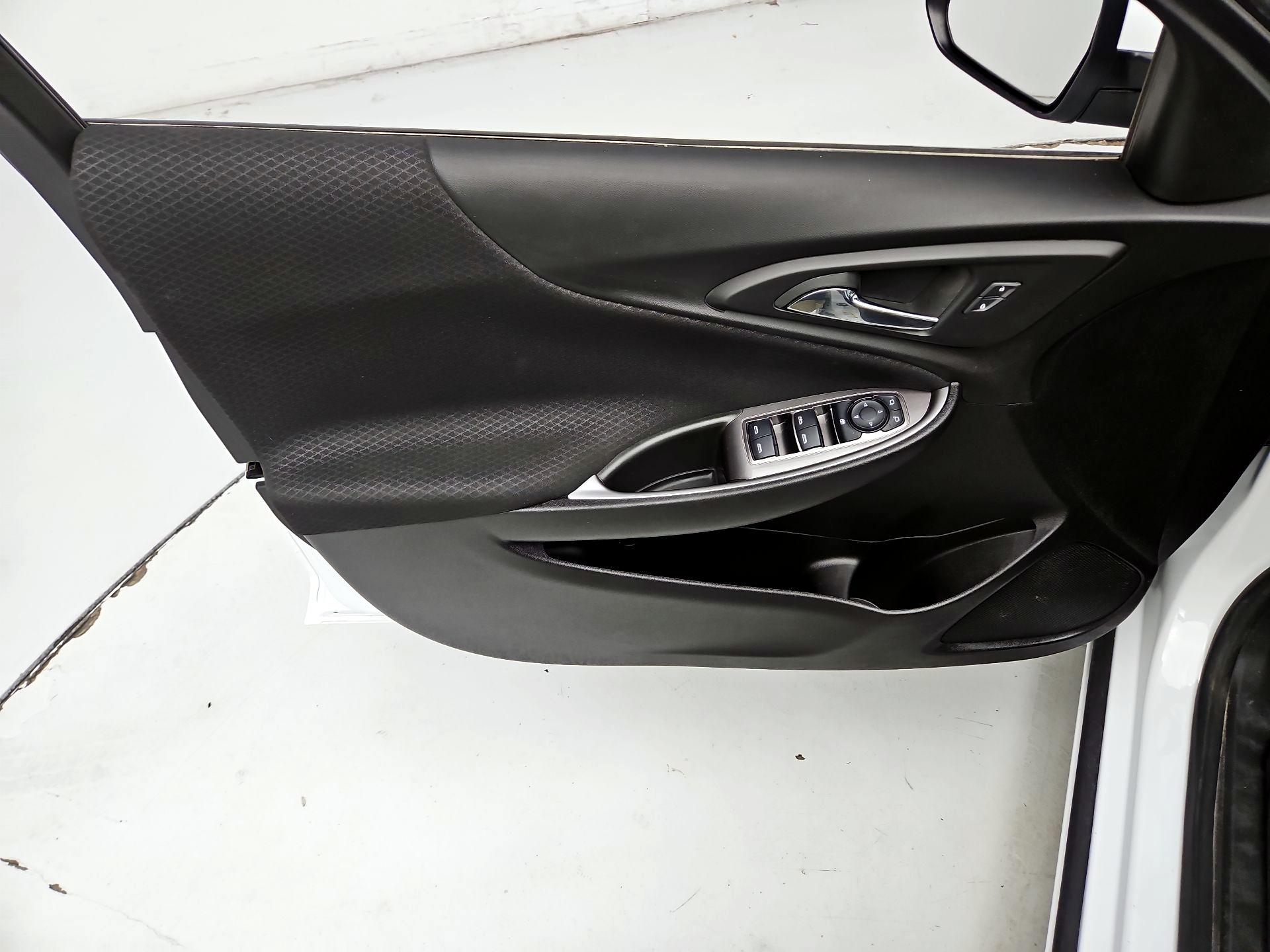 Thumbnail: 2023 Chevrolet Malibu - 12