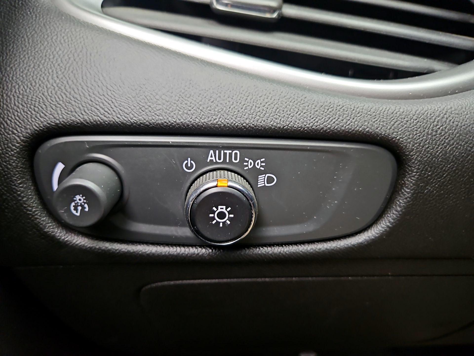 Thumbnail: 2023 Chevrolet Malibu - 13