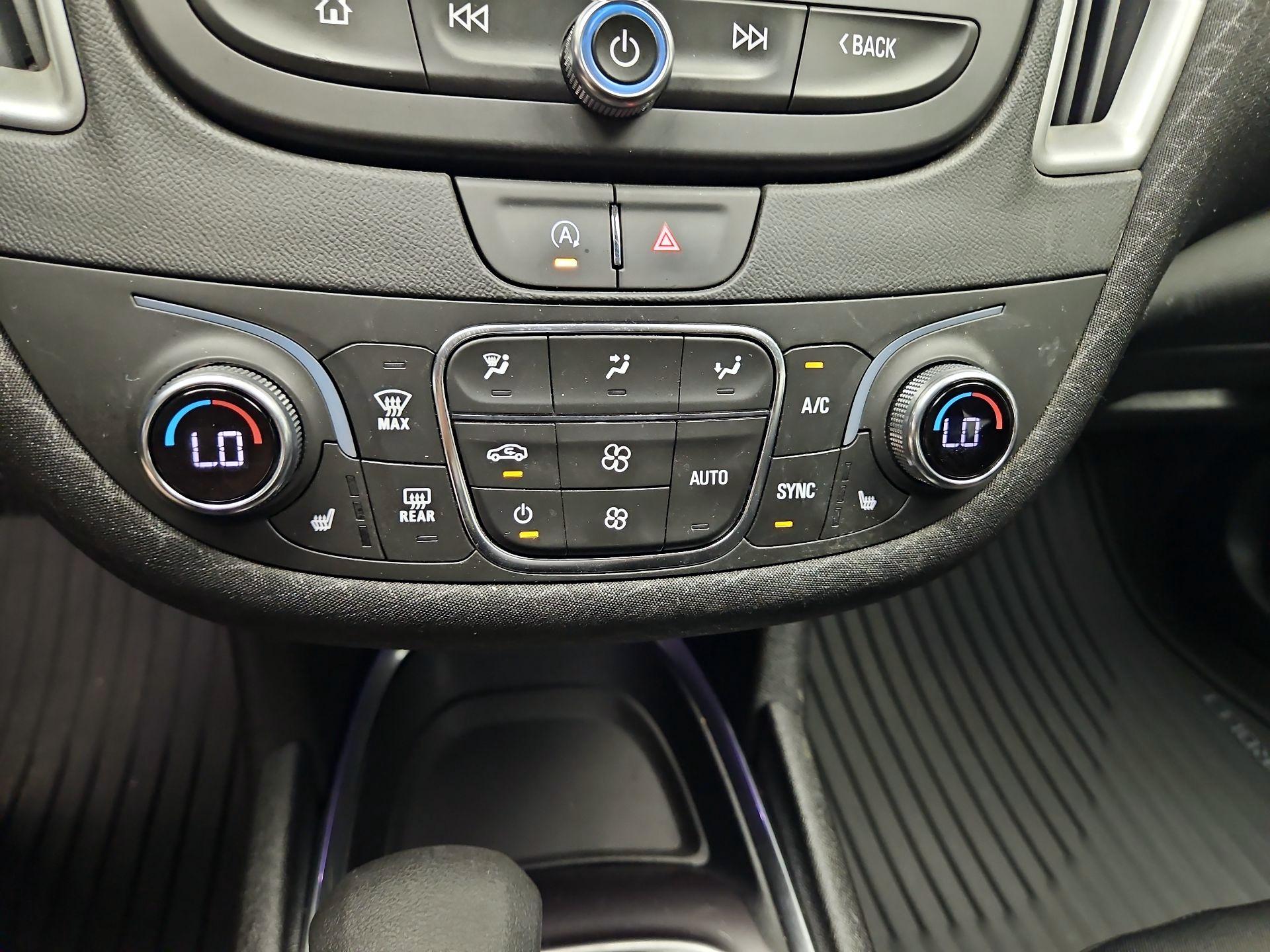 Thumbnail: 2023 Chevrolet Malibu - 16