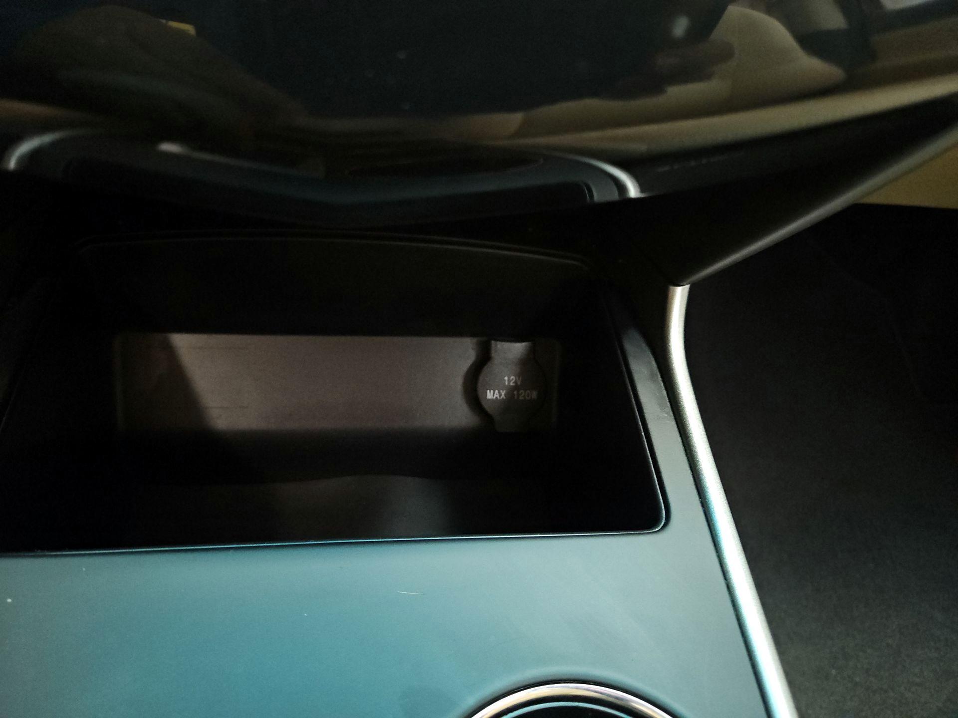 Thumbnail: 2015 Nissan Altima - 17
